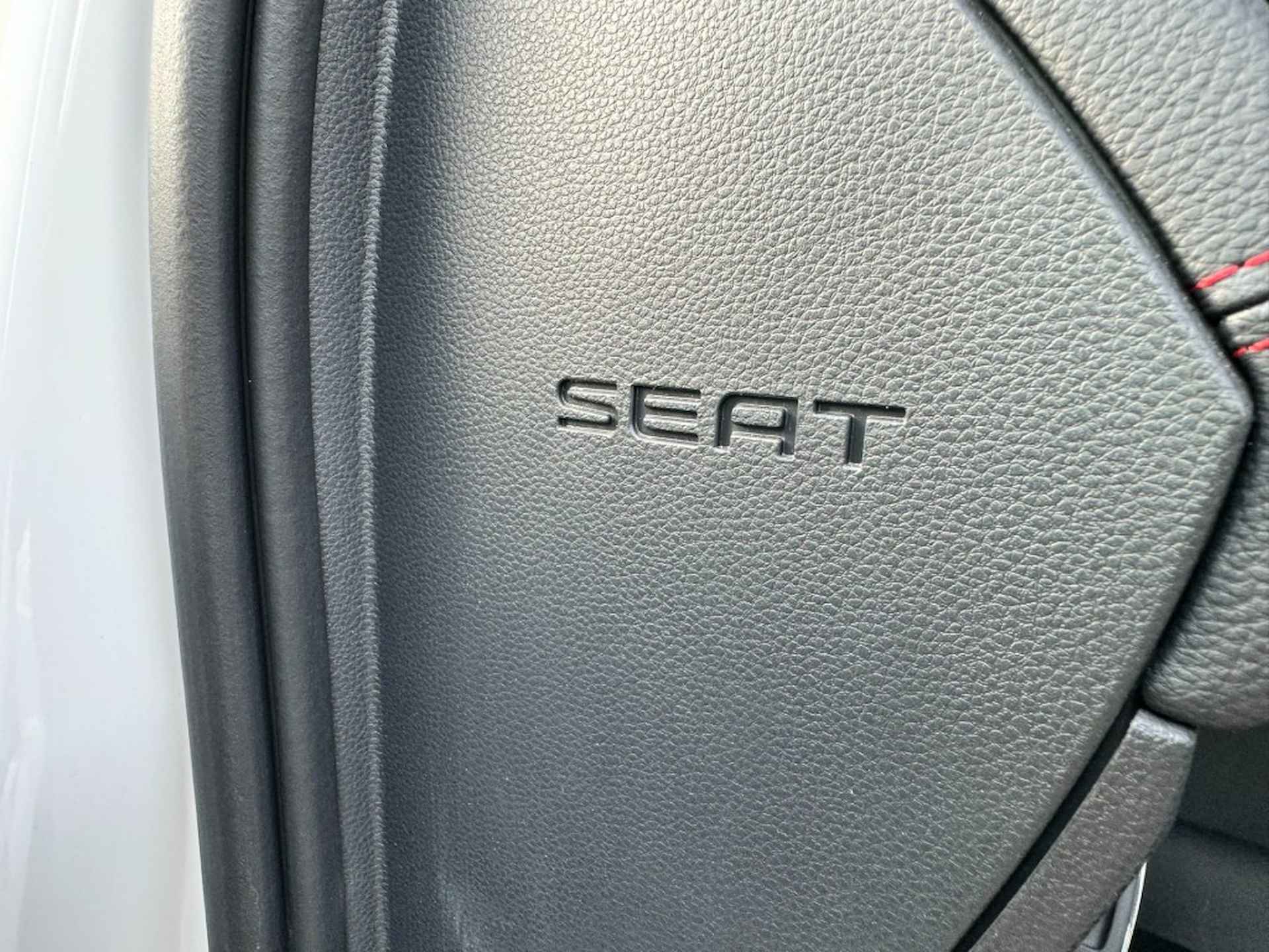 SEAT Arona 1.0 TSI FR B. INT. - 37/39