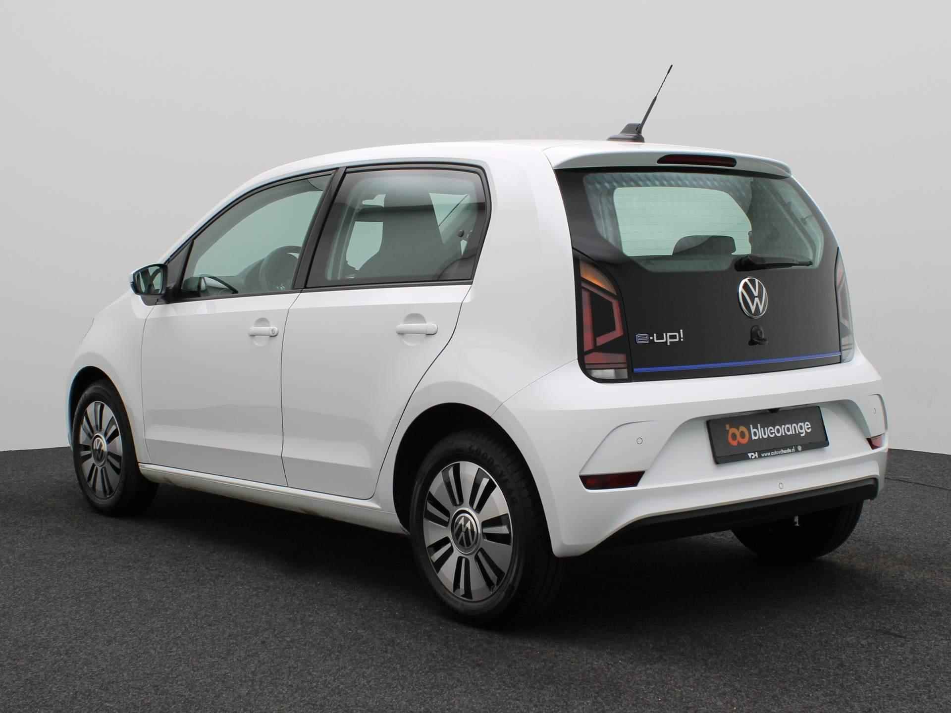 Volkswagen e-Up! Style 83PK CCS, achteruitrijcamera, cruise control, voorruit/stoelverwarming, parkeerhulp achter, 15'' lichtmetaal - 10/40