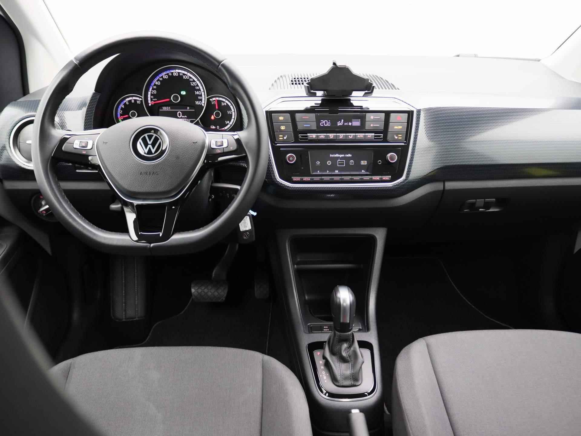 Volkswagen e-Up! Style 83PK CCS, achteruitrijcamera, cruise control, voorruit/stoelverwarming, parkeerhulp achter, 15'' lichtmetaal - 17/40