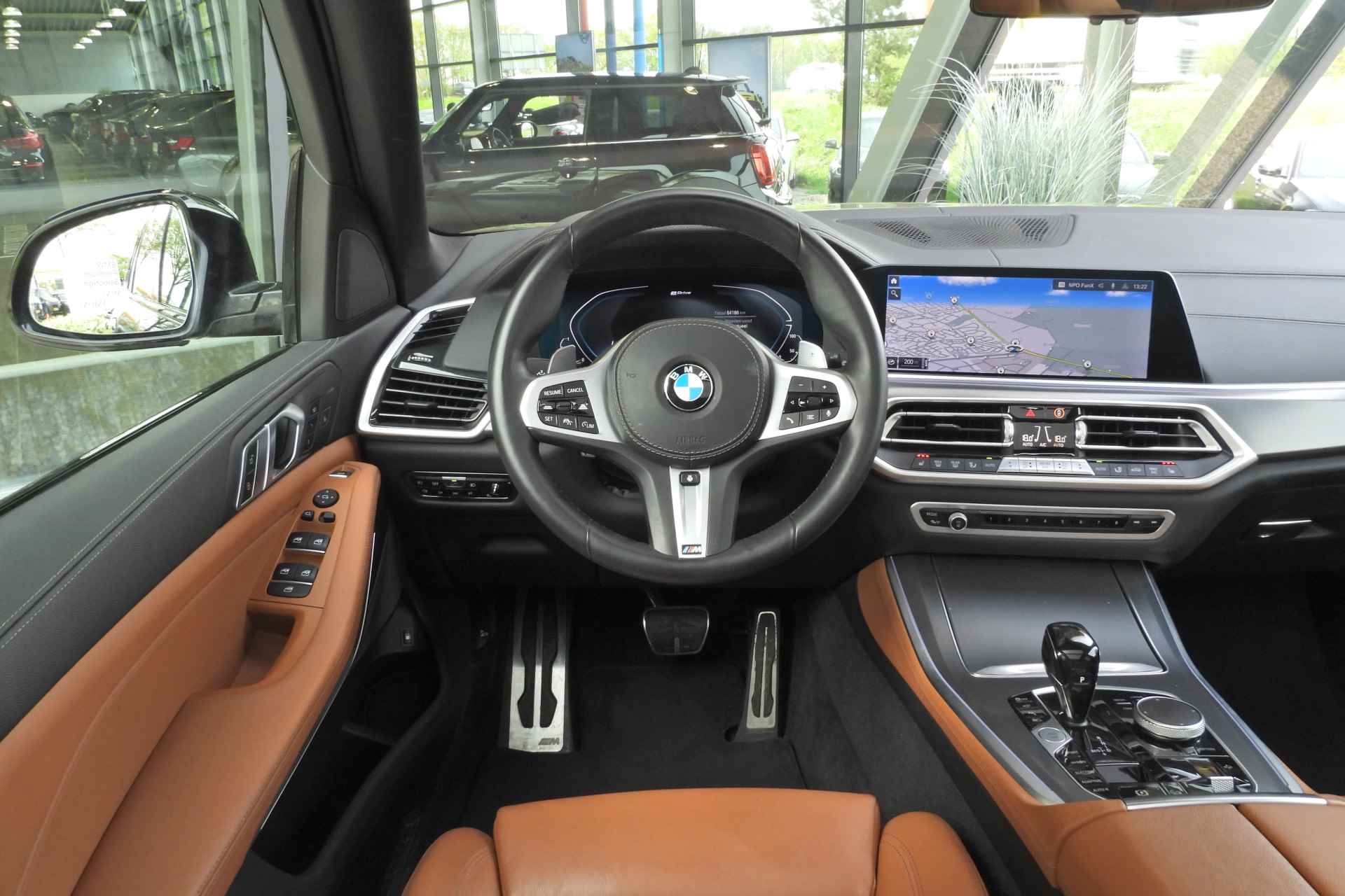 BMW X5 xDrive45e High Executive M Sport Automaat / Panoramadak / Trekhaak / Parking Assistant Plus / Head-Up / Comfort Access / Comfortstoelen / Leder - 4/42