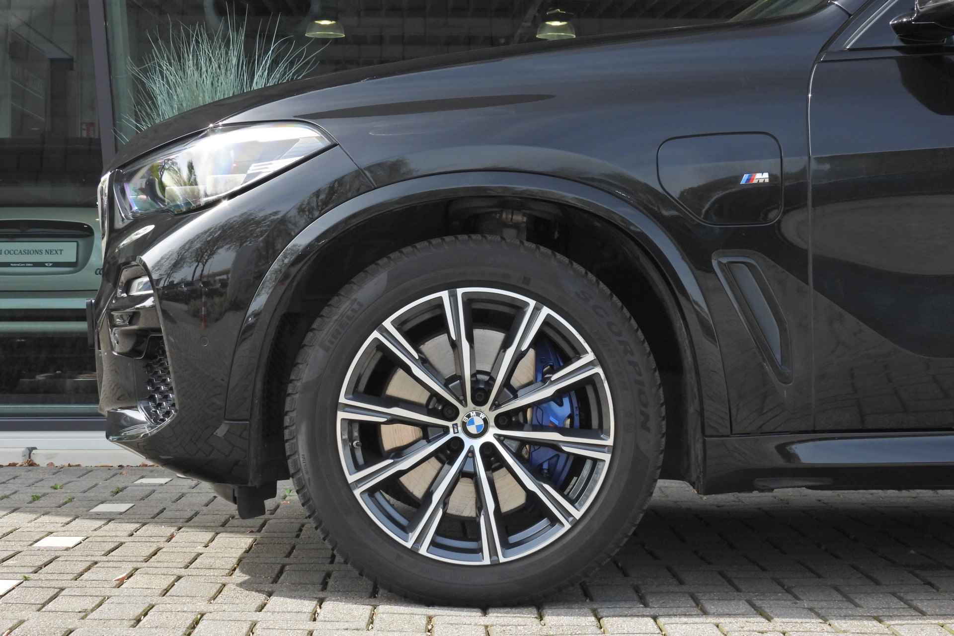 BMW X5 xDrive45e High Executive M Sport Automaat / Panoramadak / Trekhaak / Parking Assistant Plus / Head-Up / Comfort Access / Comfortstoelen / Leder - 9/42