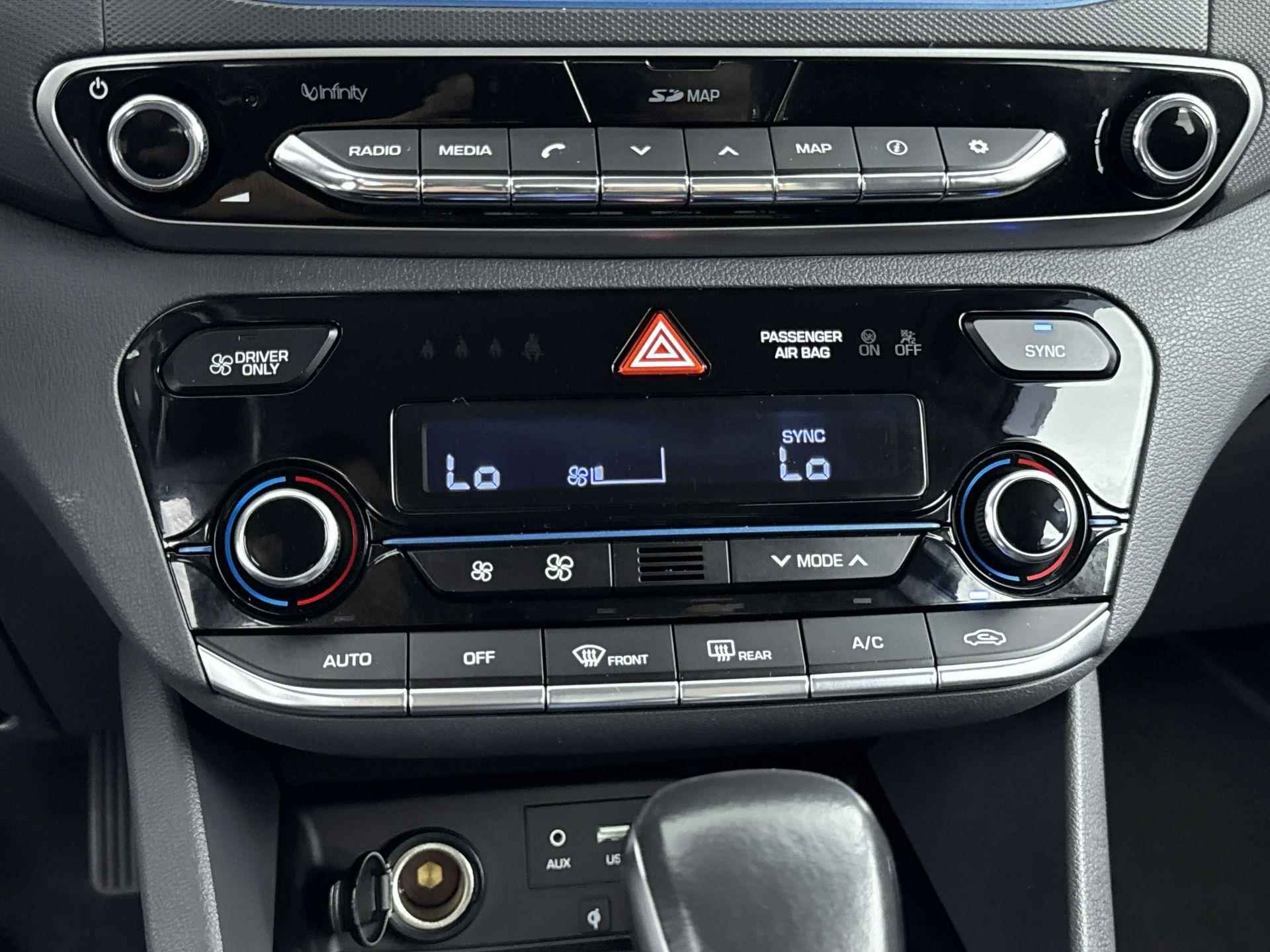 Hyundai IONIQ 1.6 GDi Comfort | Trekhaak | stoel/stuur verwarming | LM velgen| cruise controle | Navi| - 17/34