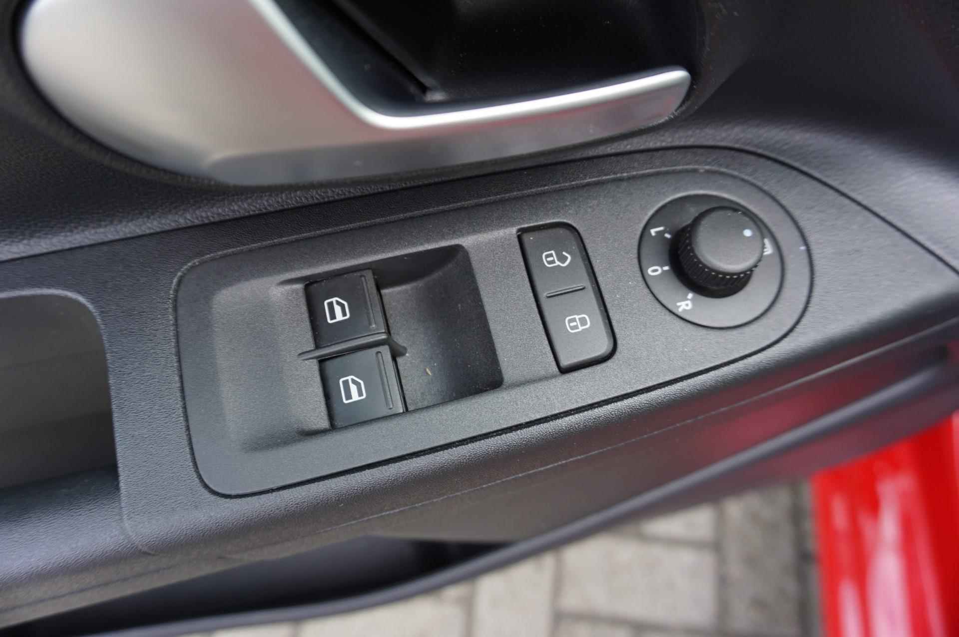 Skoda Citigo e-iV 82pk EV Style | Parkeersensoren Achter | Stoelverwarming | Bluetooth - 43/49