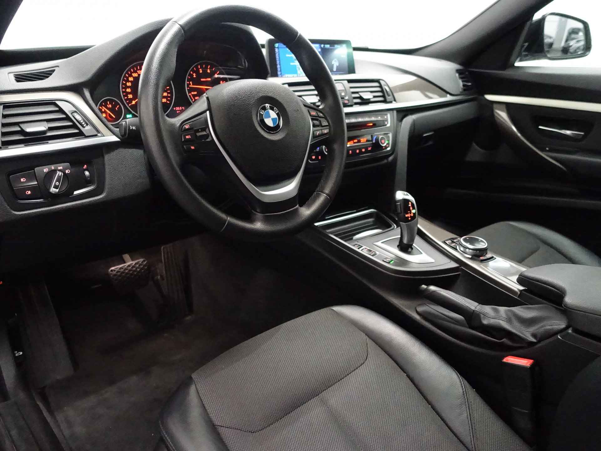 BMW 3-serie Gran Turismo 328i M-Sport Black Performance Aut- Head Up, Panodak, Xenon Led, Leder, Navi - 3/34