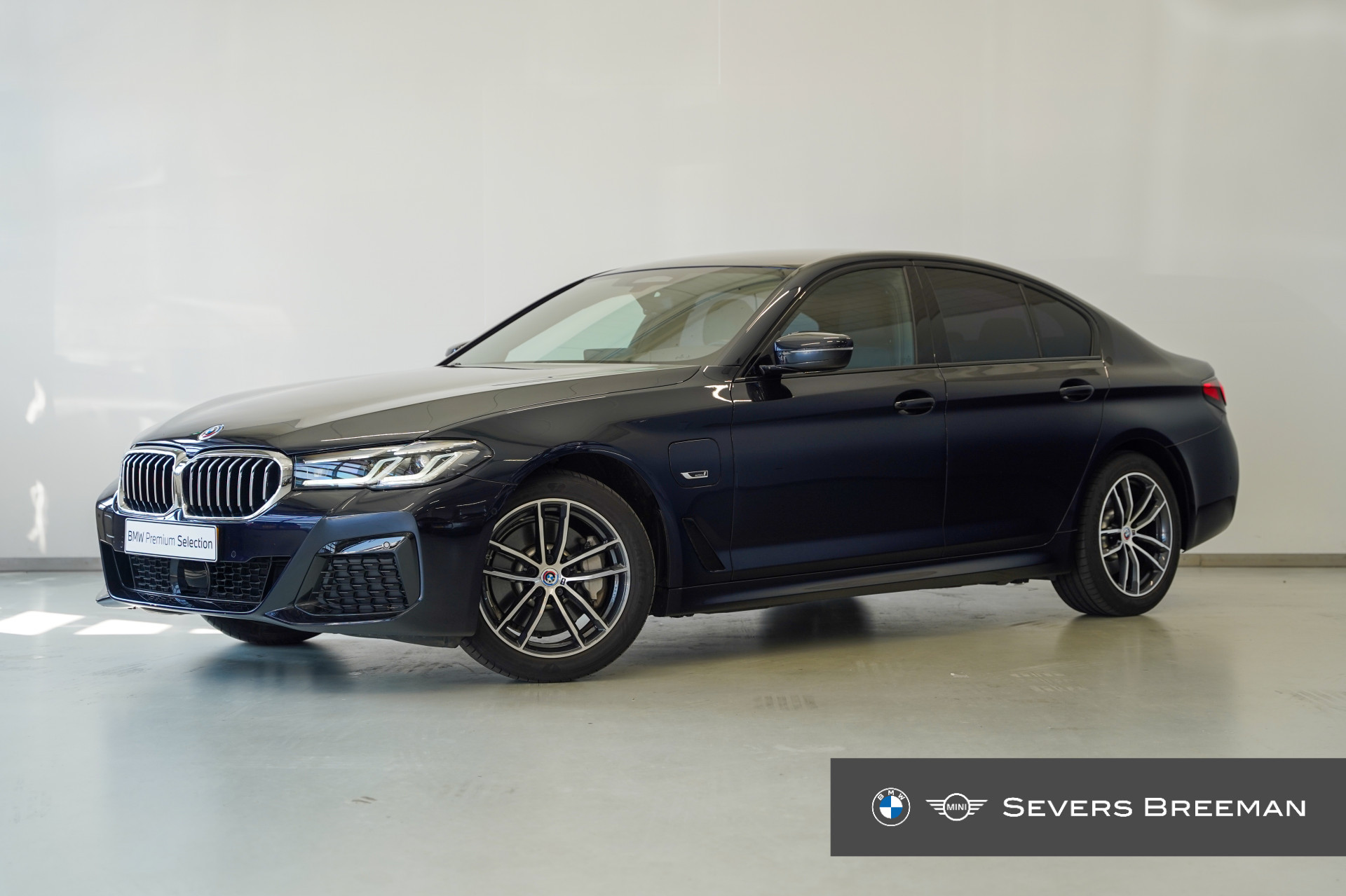 BMW 5 Serie Sedan 520e Business Edition Plus M Sportpakket Aut.