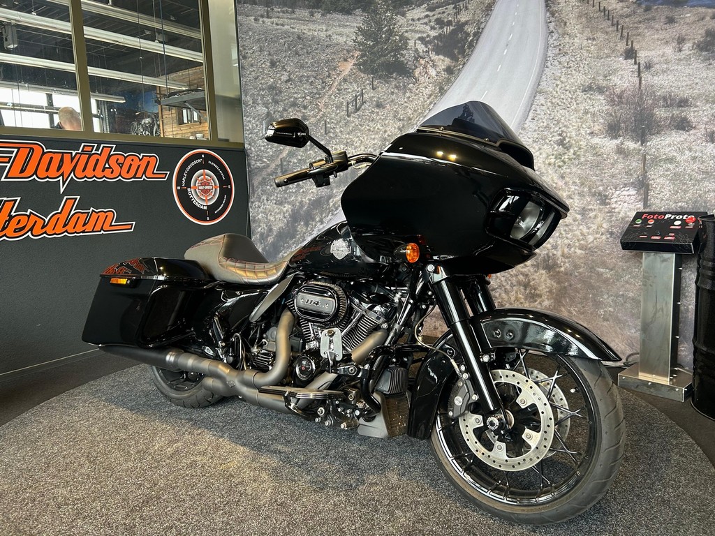 Harley-Davidson FLTRXS ROAD GLIDE SPECIAL