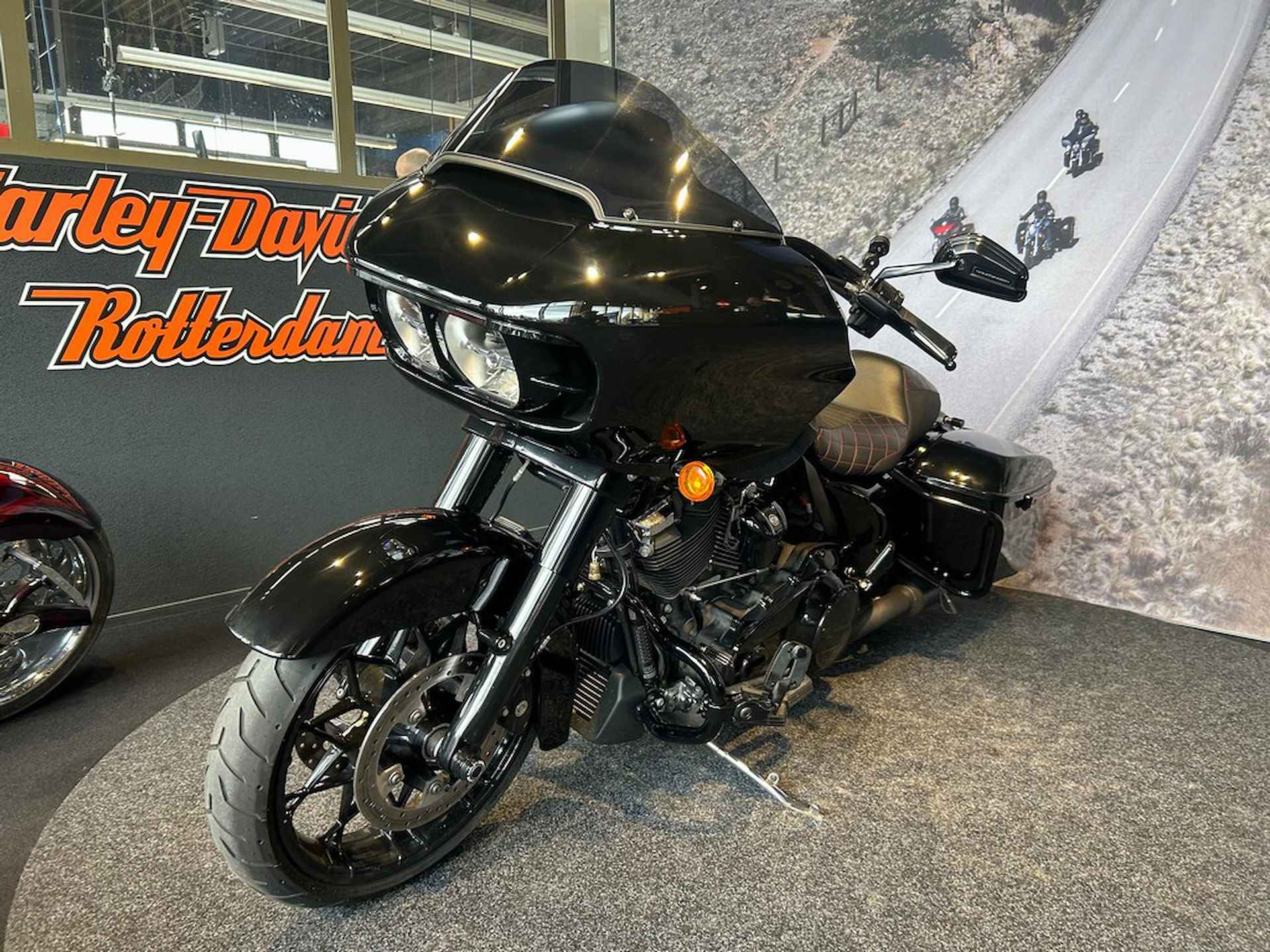 Harley-Davidson FLTRXS ROAD GLIDE SPECIAL - 2/13