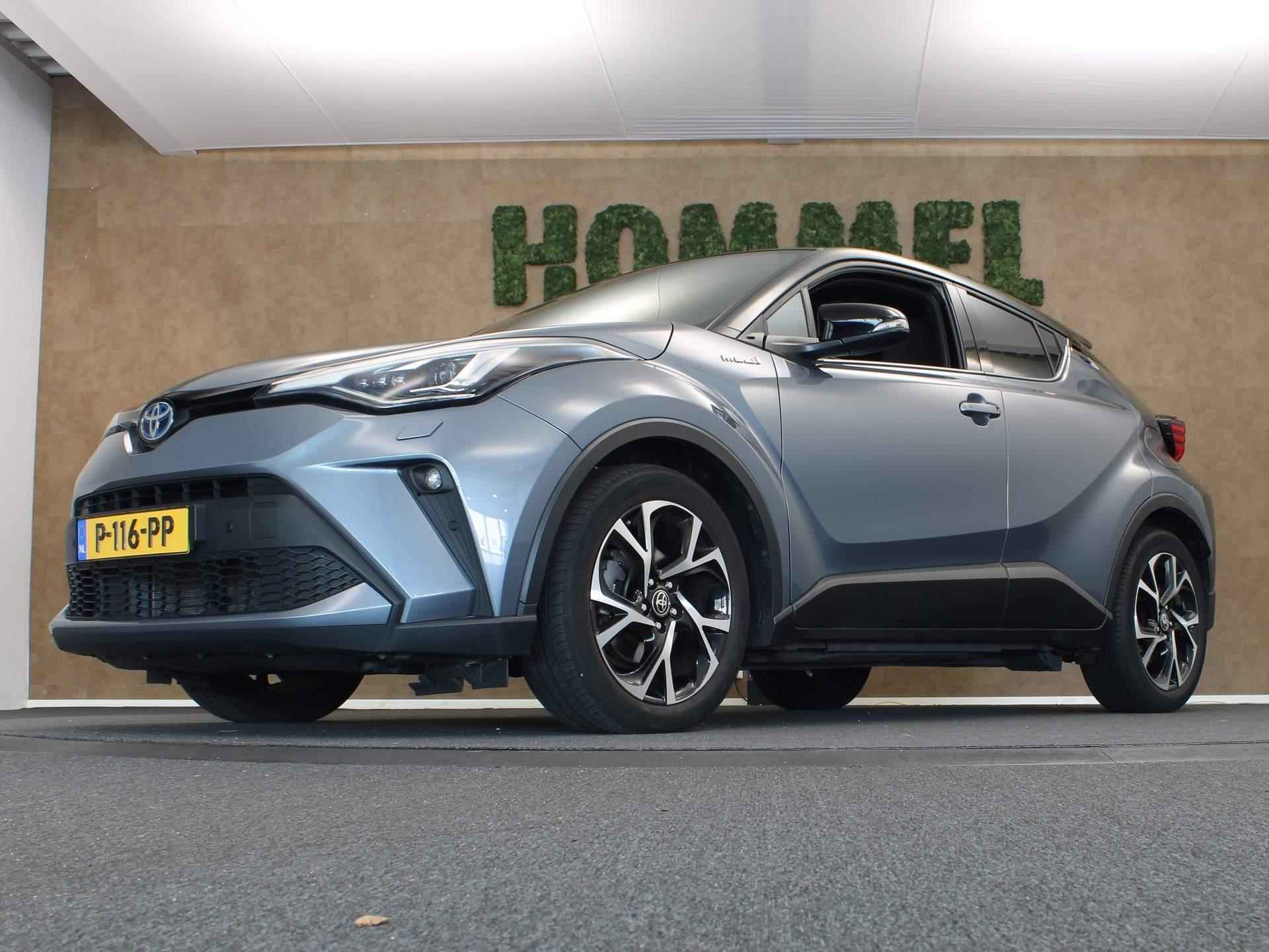 Toyota C-HR 2.0 Hybrid Bi-Tone Style - TREKHAAK (725KG GEREMD) - PARKEERSENSOREN VOOR EN ACHTER - DODEHOEK DETECTIE - ADAPTIVE CRUISE CONTROL - STOEL EN STUUR VERWARMING - KEYLESS ENTRY & START - 3/39