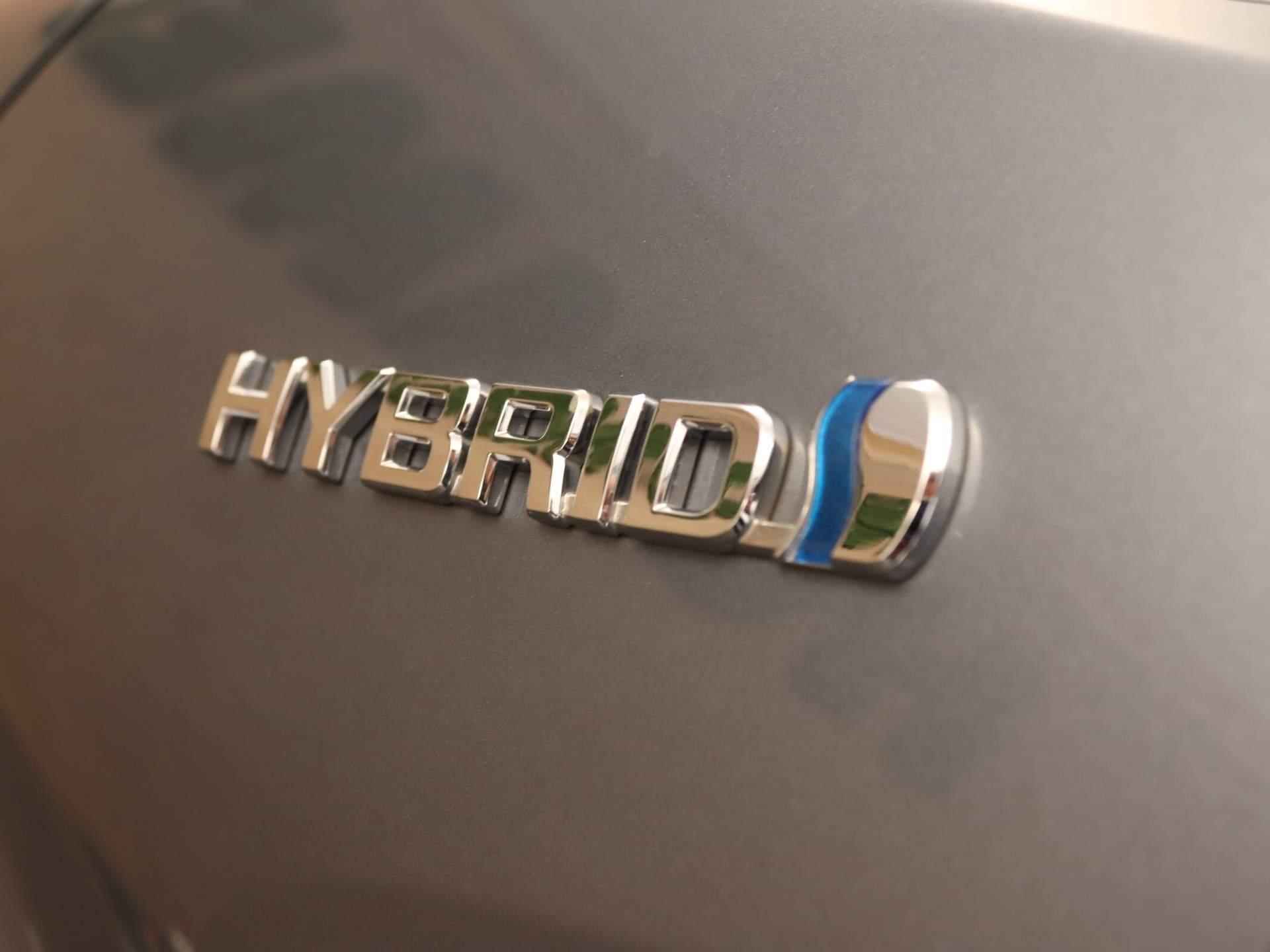 Toyota C-HR 2.0 Hybrid Bi-Tone Style - TREKHAAK (725KG GEREMD) - PARKEERSENSOREN VOOR EN ACHTER - DODEHOEK DETECTIE - ADAPTIVE CRUISE CONTROL - STOEL EN STUUR VERWARMING - KEYLESS ENTRY & START - 8/39