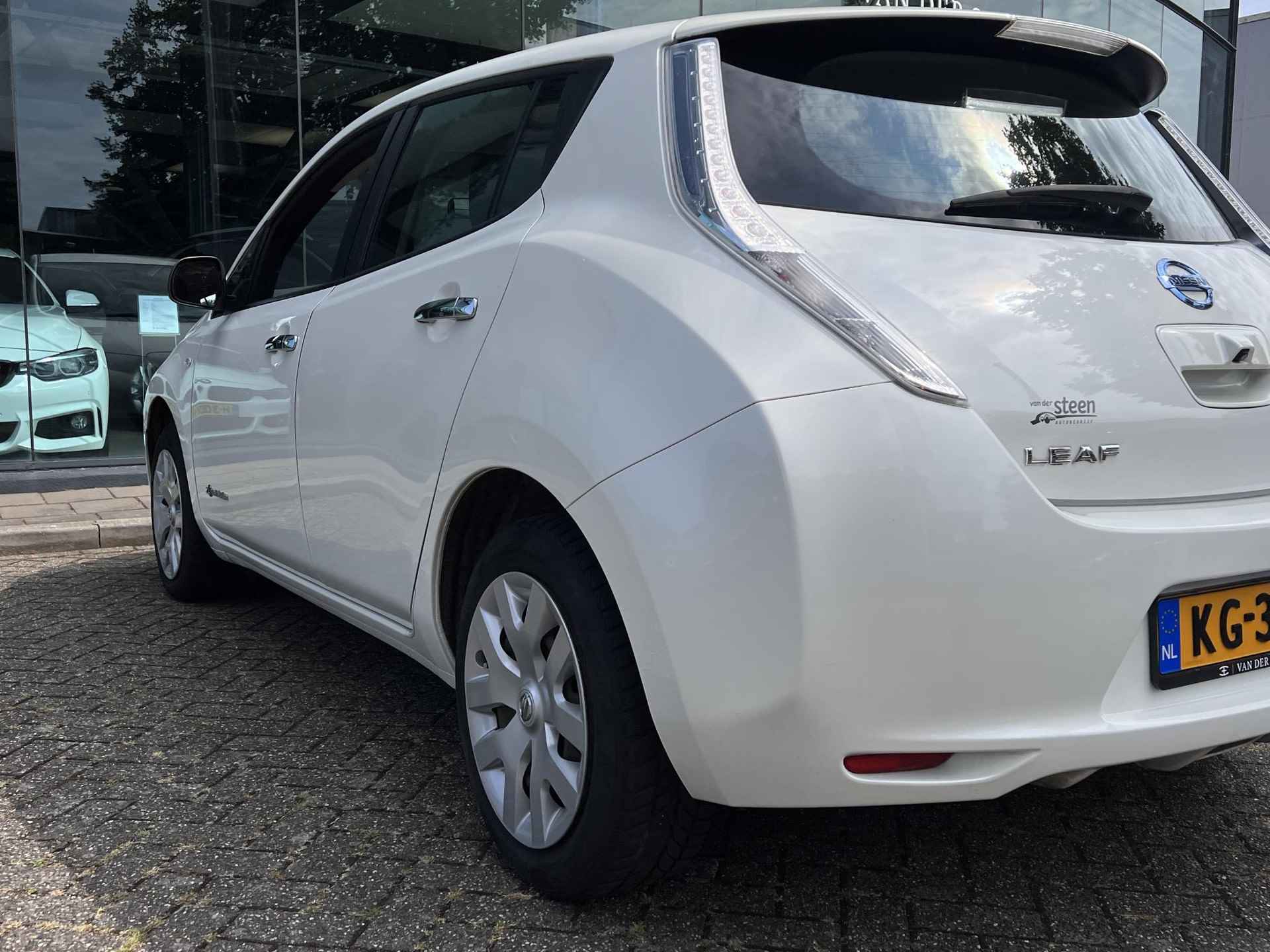 Nissan LEAF Acenta 24 kWh Achteruitrijcamera | Navigatie - 13/19