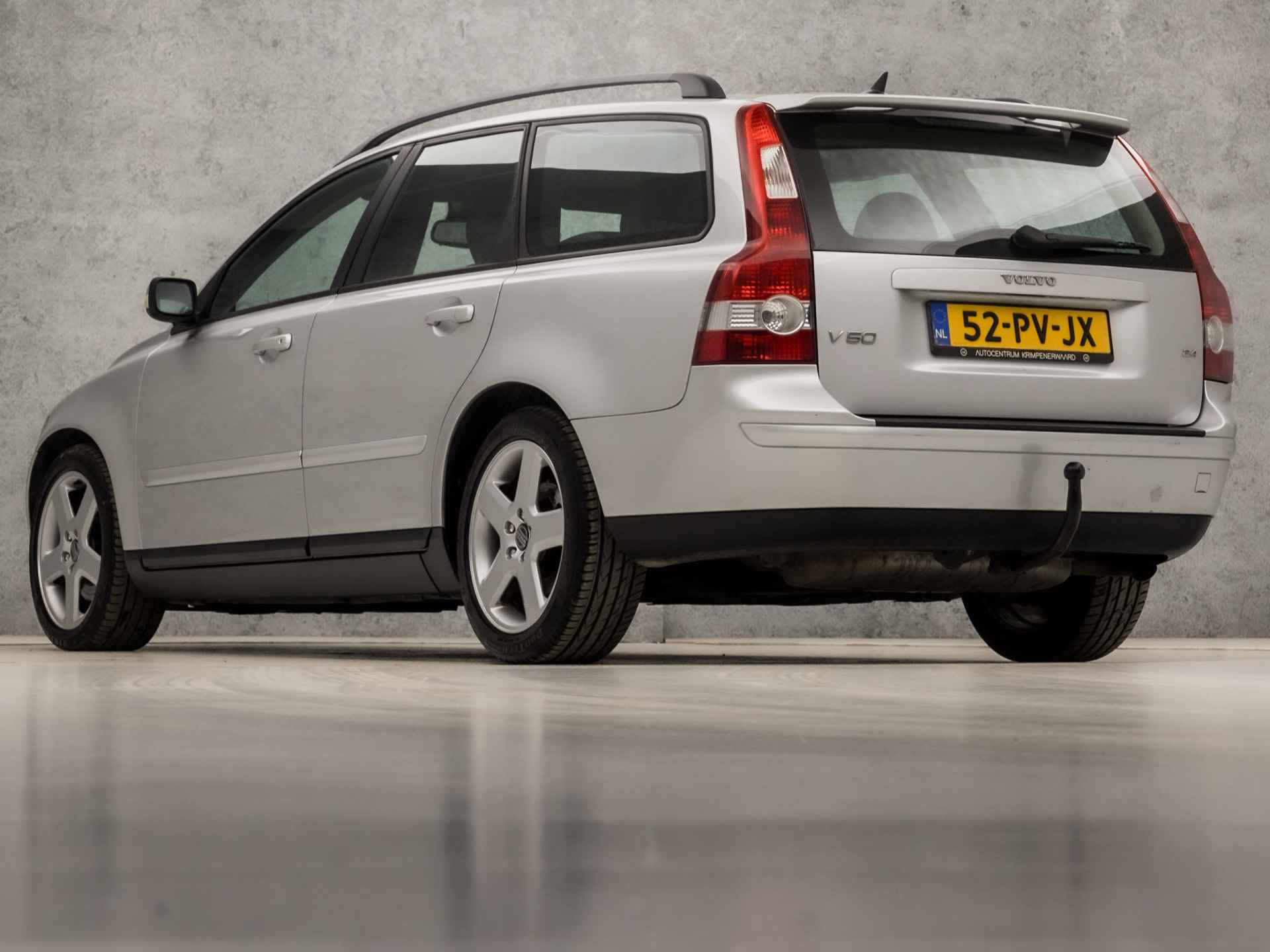 Volvo V50 2.4 Elite Sport Automaat (YOUNGTIMER, 5 CILINDER, TREKHAAK, CRUISE CONTROL, ELEK PAKKET, NIEUWSTAAT) - 3/31