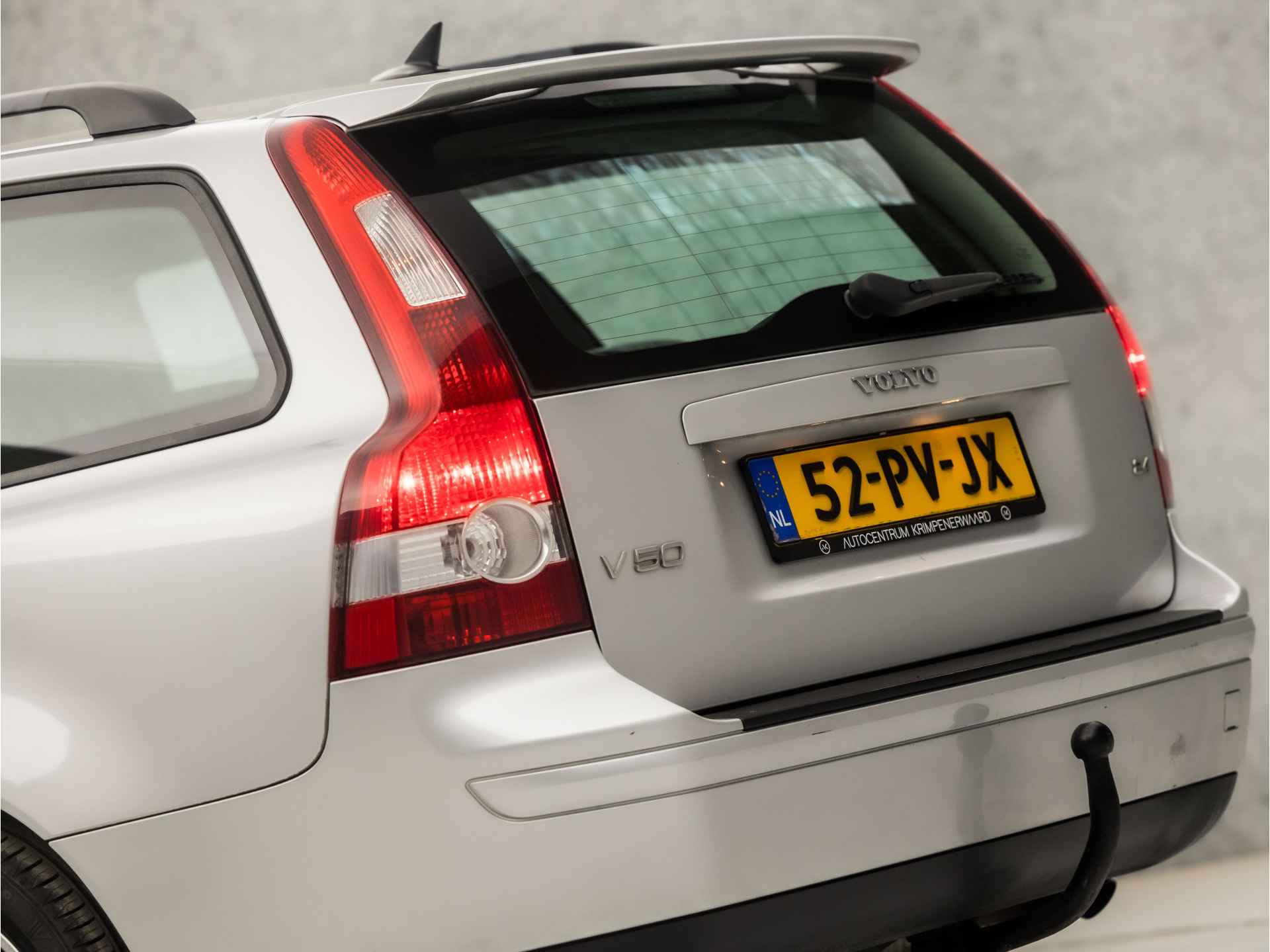 Volvo V50 2.4 Elite Sport Automaat (YOUNGTIMER, 5 CILINDER, TREKHAAK, CRUISE CONTROL, ELEK PAKKET, NIEUWSTAAT) - 11/31