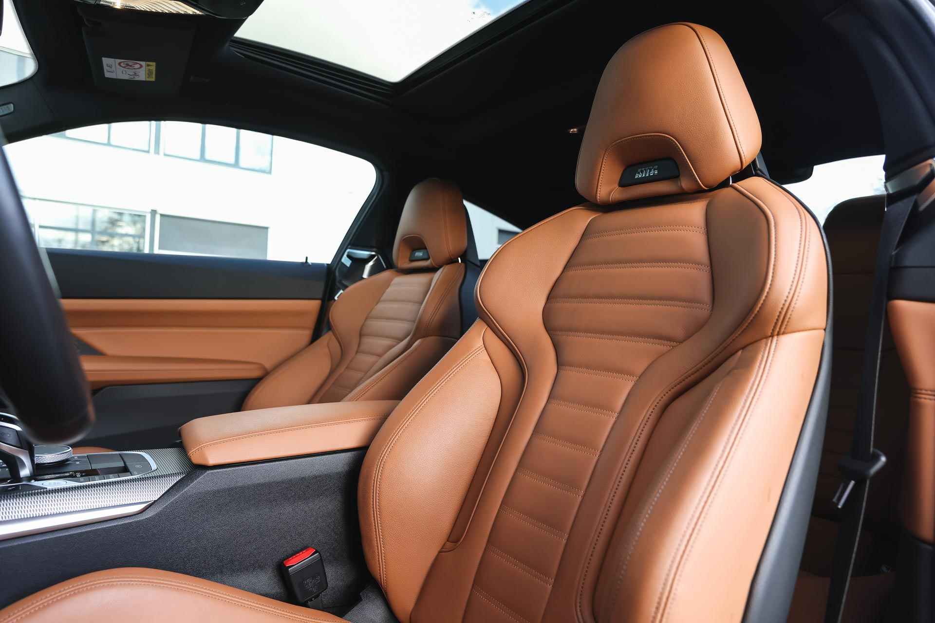 BMW 4 Serie Coupé M440i xDrive High Executive Automaat / Schuif-kanteldak / Laserlight / M Sportstoelen / Parking Assistant Plus / Driving Assistant Professional / Comfort Access / Harman Kardon - 11/41