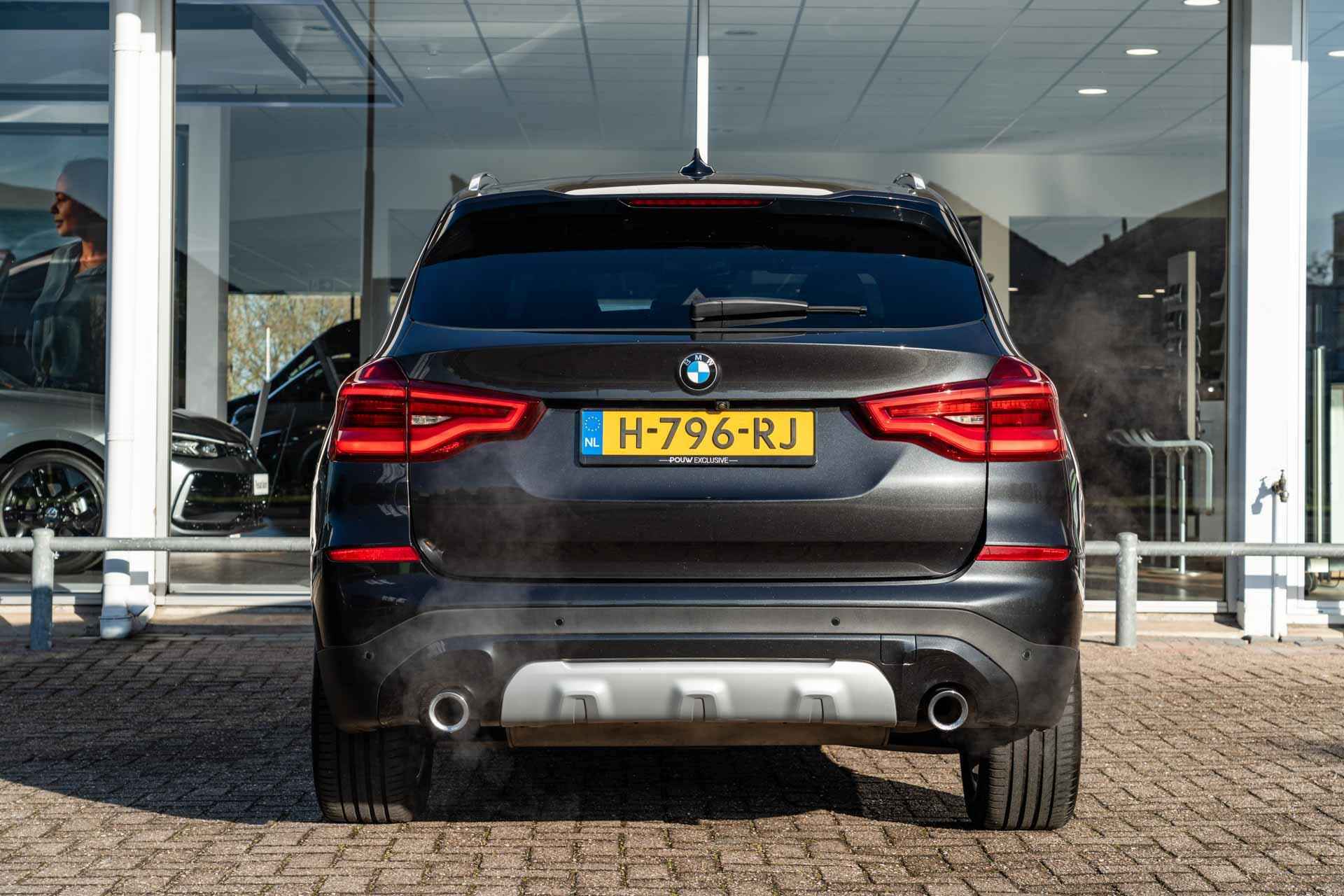 BMW X3 sDrive20i 170pk AUT Launch Edition High Executive | Panoramadak | Head-up Display | Navigatie - 10/56