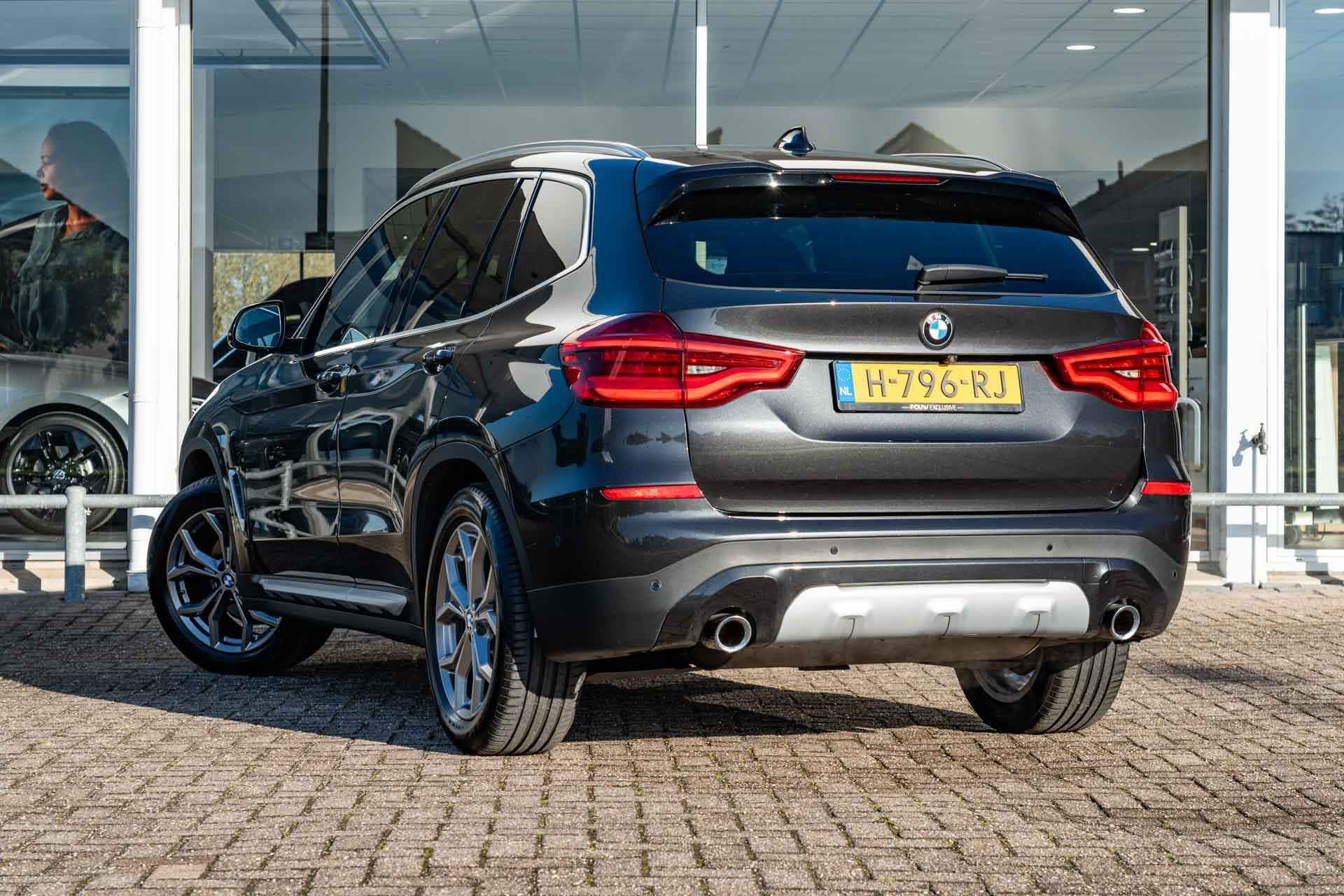 BMW X3 sDrive20i 170pk AUT Launch Edition High Executive | Panoramadak | Head-up Display | Navigatie - 11/56