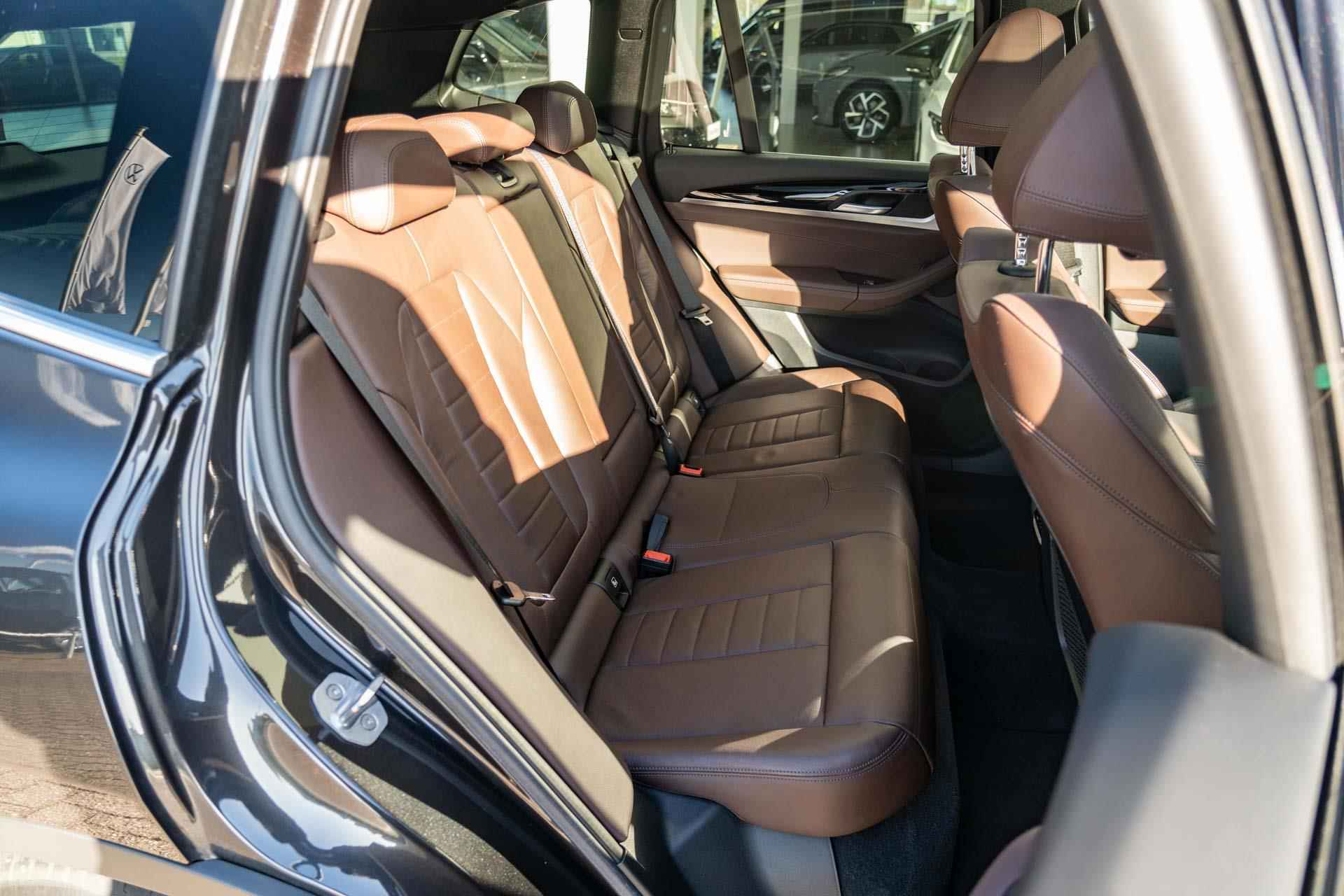 BMW X3 sDrive20i 170pk AUT Launch Edition High Executive | Panoramadak | Head-up Display | Navigatie - 15/56