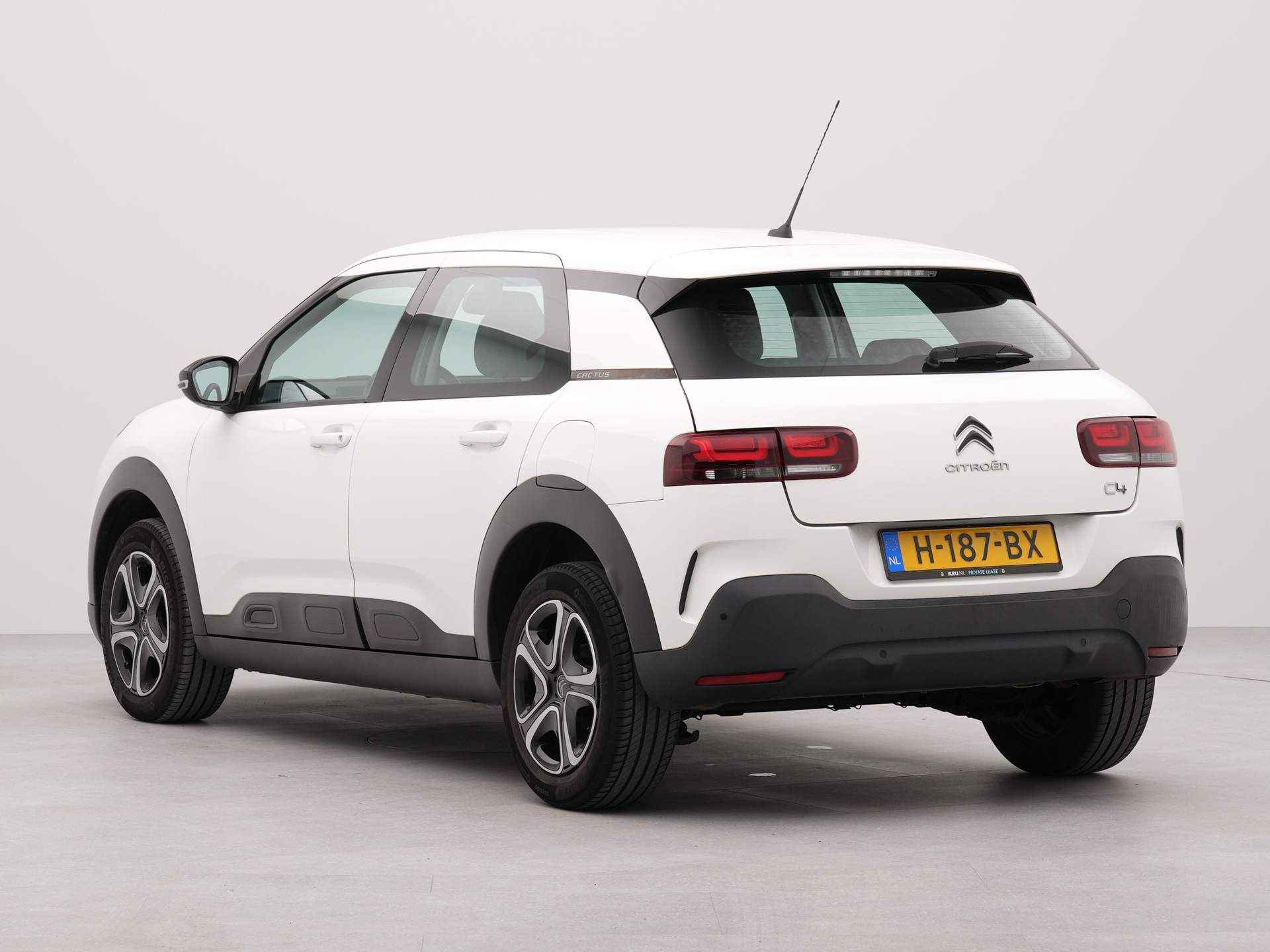 Citroën C4 Cactus 1.2 PureTech Feel | Navigatie by App | Airco | Bluetooth | Dab | Parkeersensoren achter | - 3/33