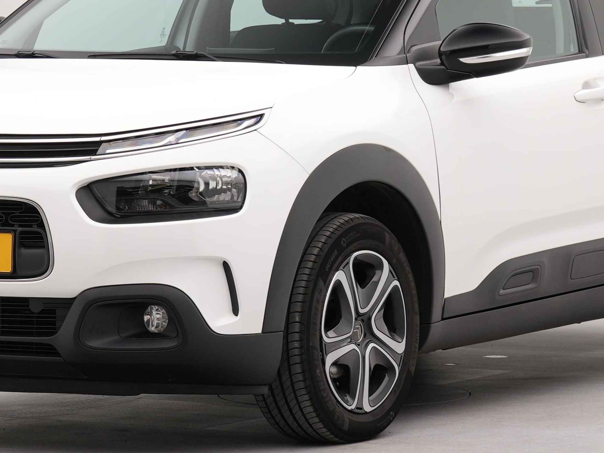 Citroën C4 Cactus 1.2 PureTech Feel | Navigatie by App | Airco | Bluetooth | Dab | Parkeersensoren achter | - 24/33