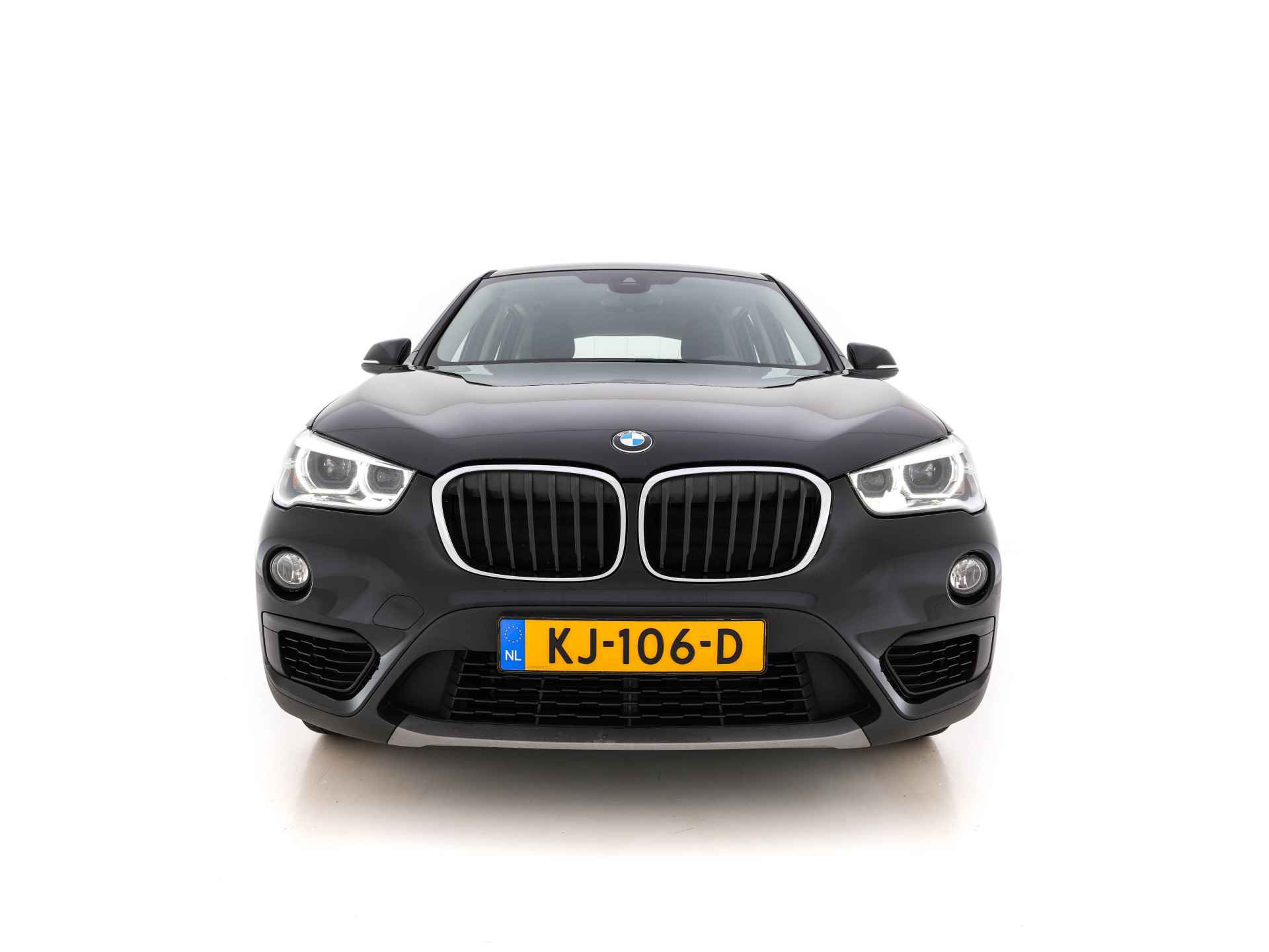 BMW X1 sDrive16d Centennial Executive *NAVI-FULLMAP | FULL-LED | ECC | PDC | CRUISE | TOWBAR | COMFORT-SEATS |  17''ALU * - 2/33