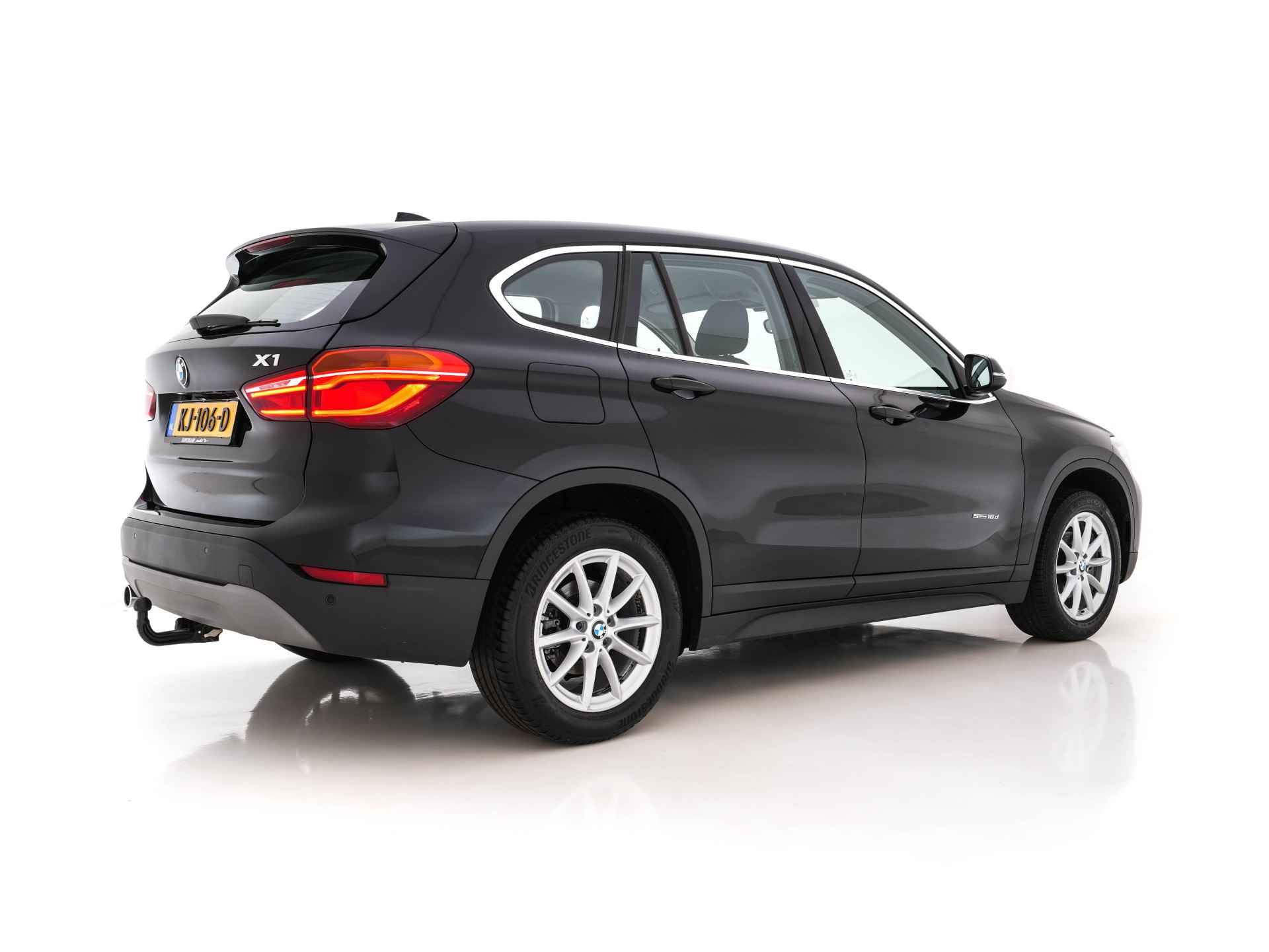 BMW X1 sDrive16d Centennial Executive *NAVI-FULLMAP | FULL-LED | ECC | PDC | CRUISE | TOWBAR | COMFORT-SEATS |  17''ALU * - 6/33