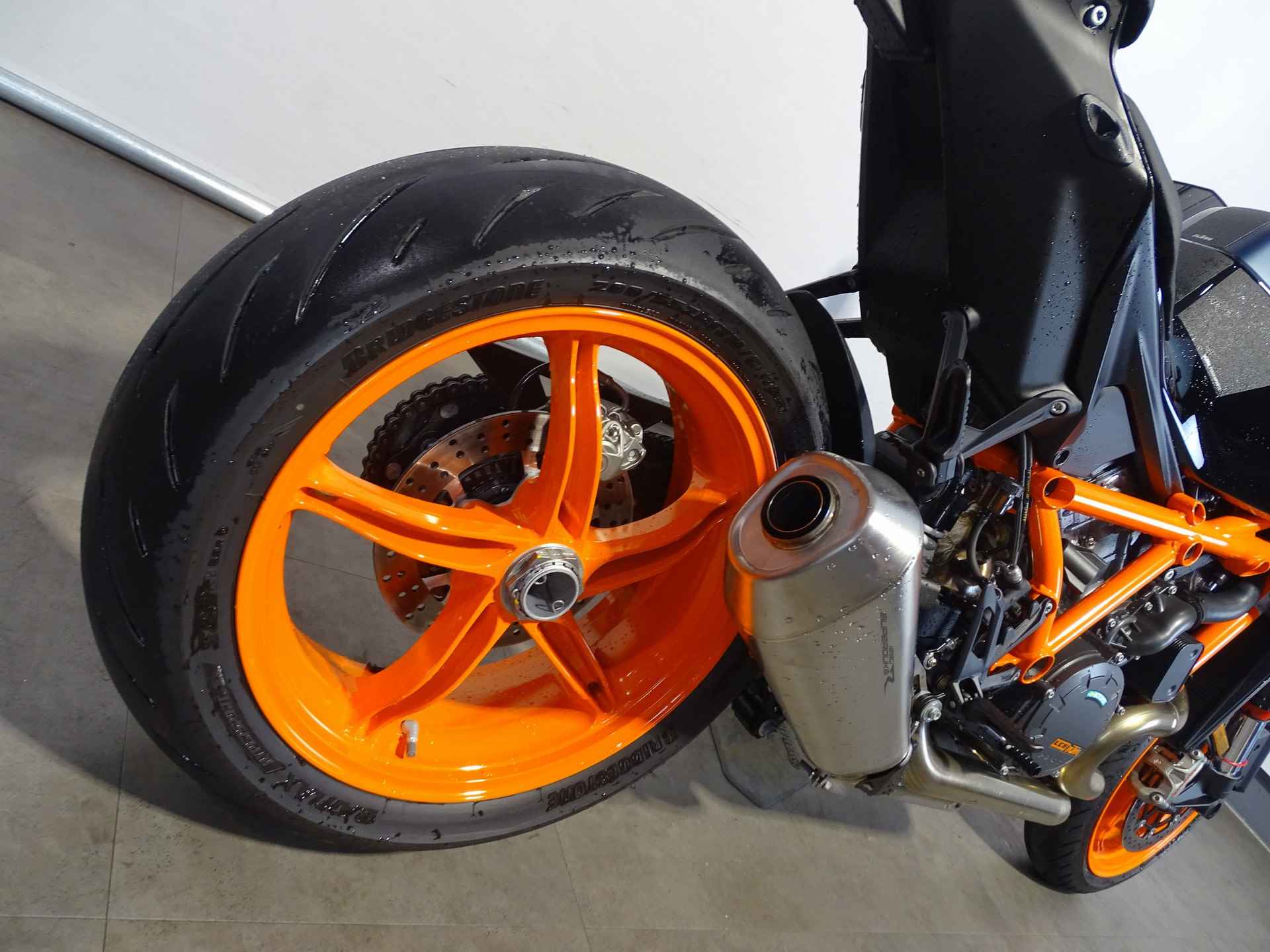 KTM 1290 SUPERDUKE R ABS - 6/9