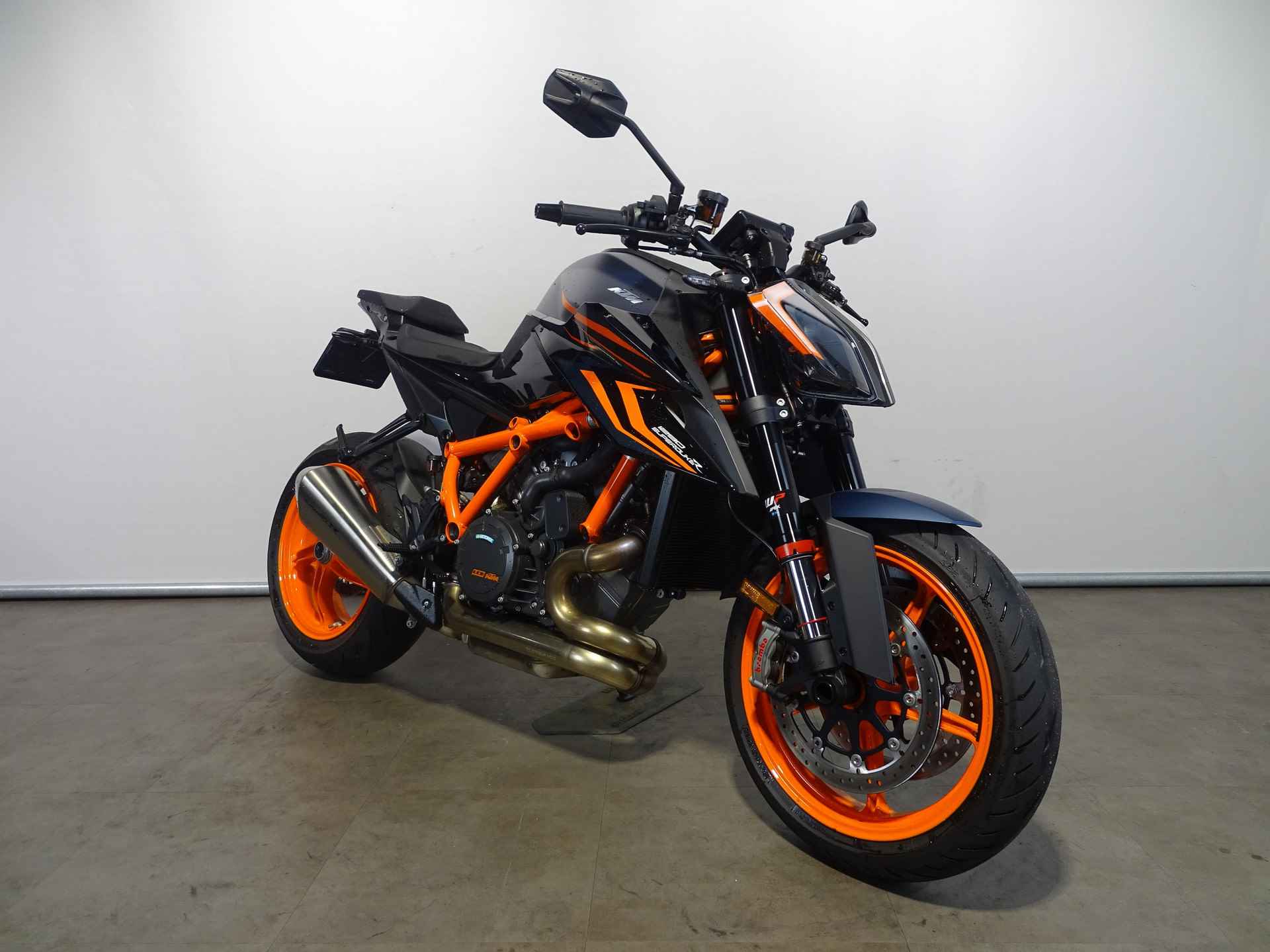 KTM 1290 SUPERDUKE R ABS - 8/9