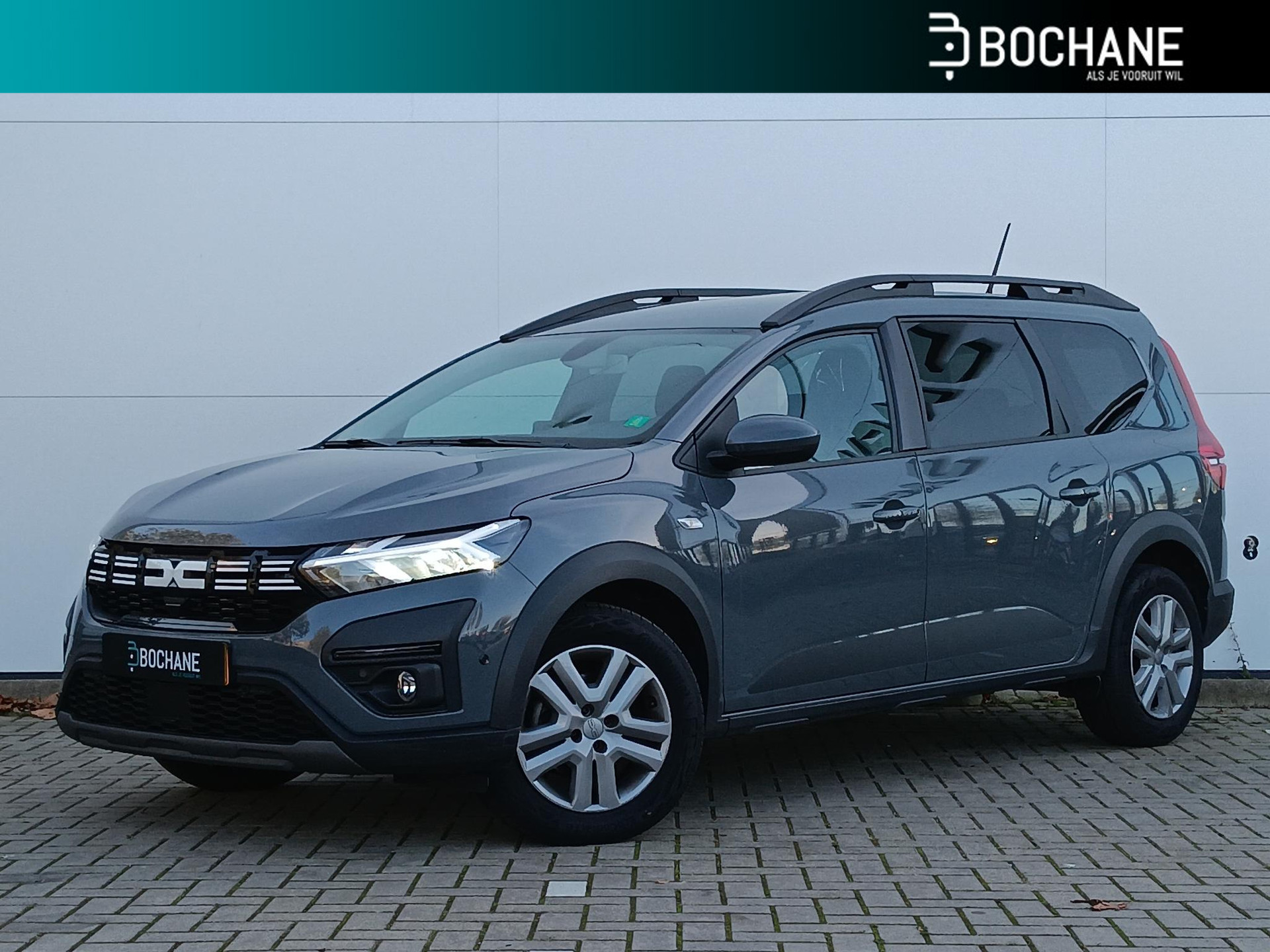 Dacia Jogger 1.0 TCe 110 Expression 7p. Navigatie / Parkeersensoren + Camera / Multifunctionele Dakrails