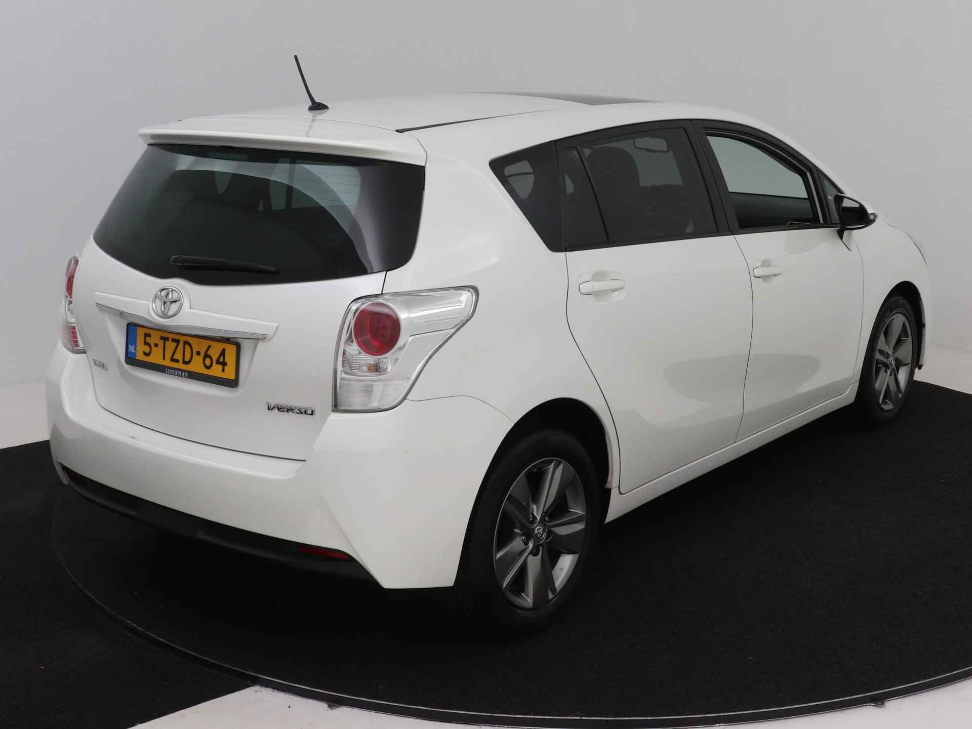 Toyota Verso 1.8 VVT-i Dynamic Business 7p. | Panoramadak | Navigatie | Climate Control | Stoelverwarming | - 17/48