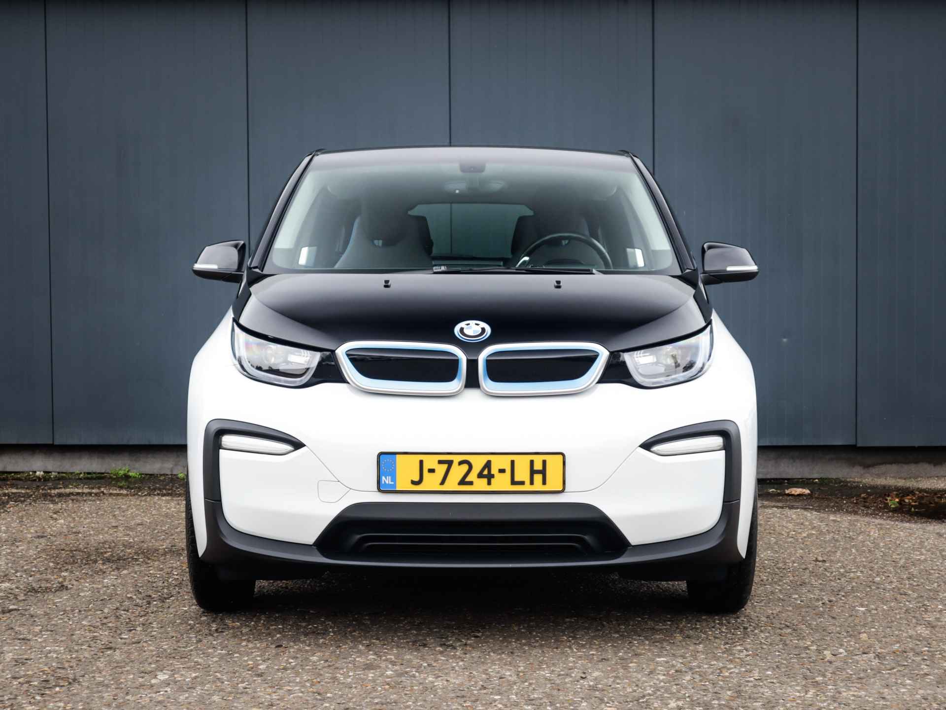 BMW i3 Basis 120Ah 42 kWh 1e-Eig, Keurig-Onderh, 12-Mnd-BOVAG, NL-Auto, Warmtepomp, Cruisecontrol, Keyless-Start, Parkeersensoren, Navigatie, Airco, Bluetooth, Stoelverwarming, Licht-Zicht-Pakket, Lm-Velgen-19Inch, Privacy-Glas - 37/43