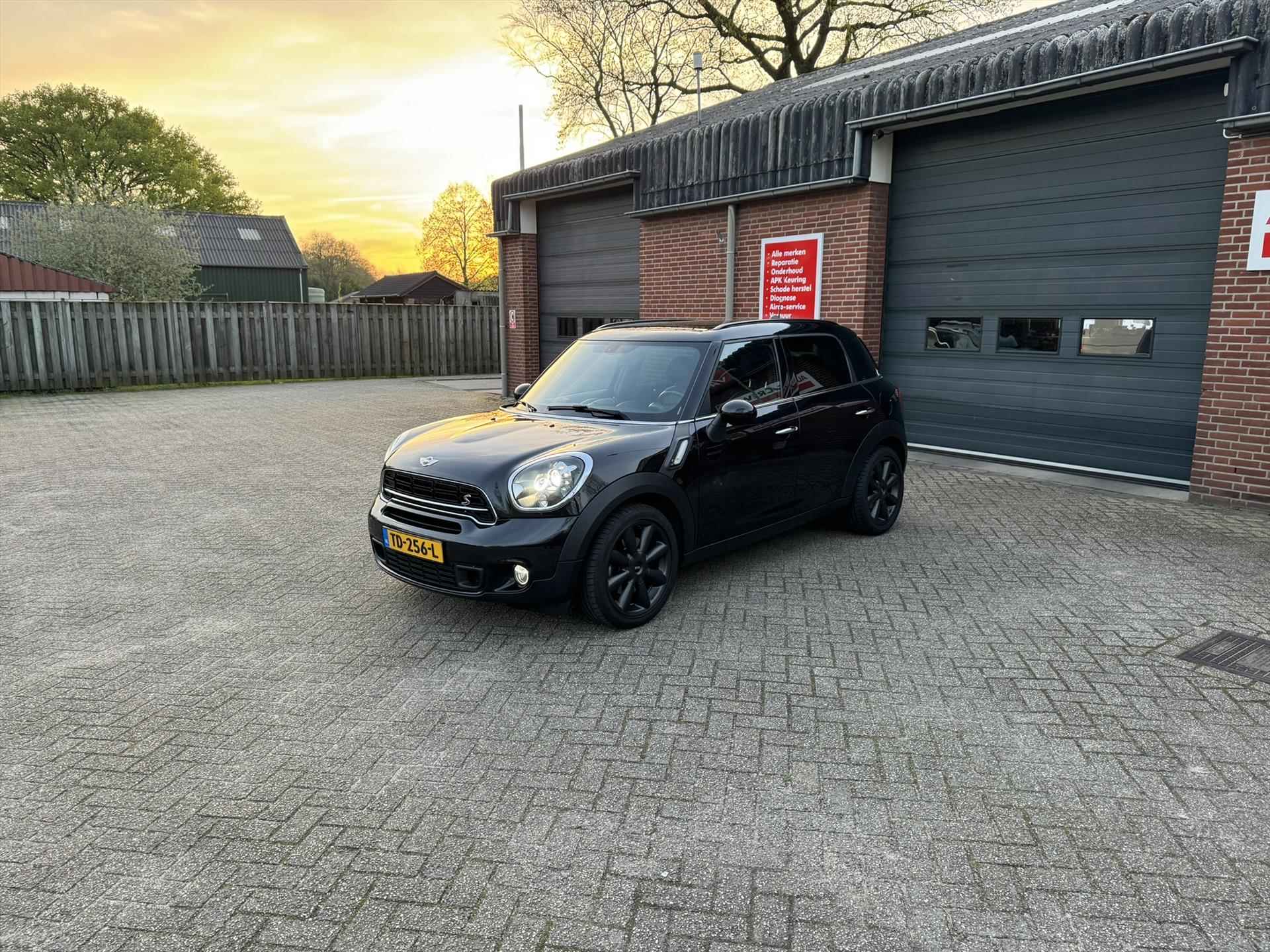 Mini Countryman 1.6 COOPER S CHILI Black Edition Leer Navi Panorama - 9/25