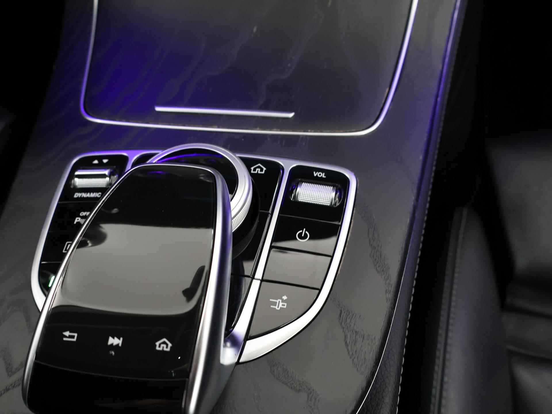 Mercedes-Benz E-klasse Cabrio 200 Premium Night | Lederen bekleding | Airscarf | Multibeam led | Dodehoek assistentie | Memory pakket | Trekhaak - 25/44