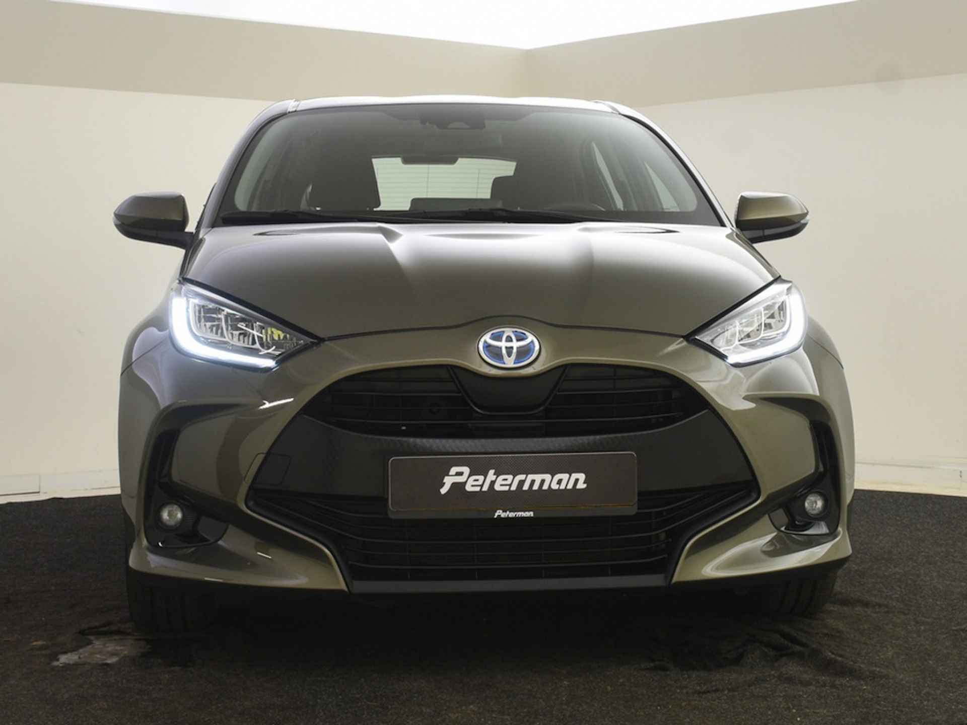 Toyota Yaris 1.5 Hybrid Dynamic | Camera | Apple & Android Carplay - 5/28