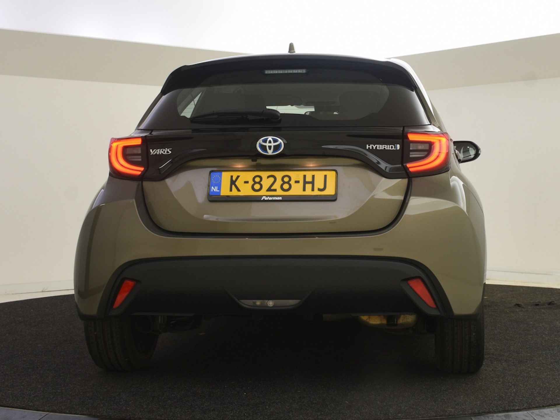 Toyota Yaris 1.5 Hybrid Dynamic | Camera | Apple & Android Carplay - 9/28