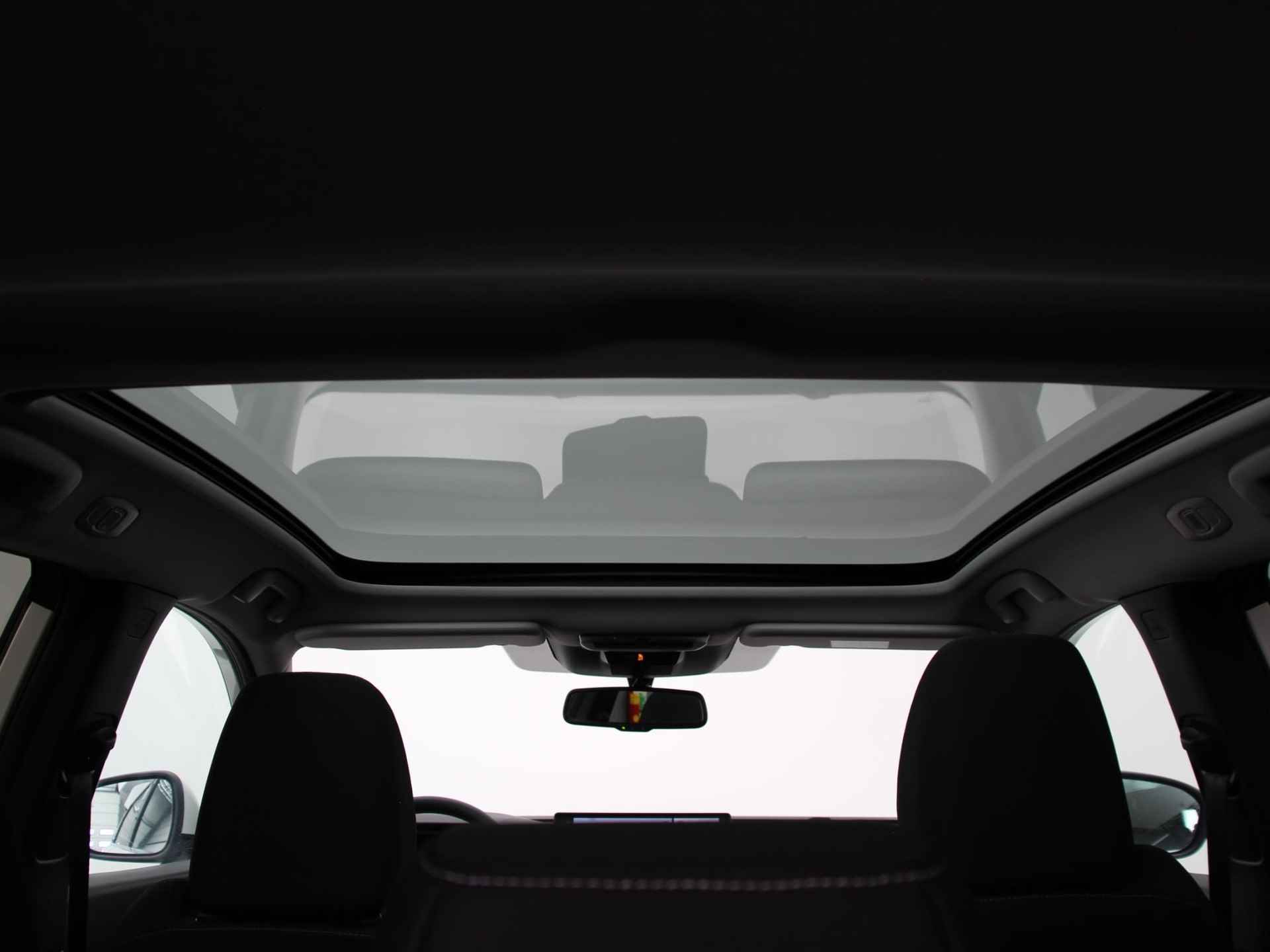 Nissan Qashqai 1.3 MHEV Xtronic N-Connecta Design Pack | Panoramadak | Apple Carplay/Adroid Auto | Adapt. Cruise Control | Dodehoek Detectie | 360° Camera | Rijklaarprijs! - 12/23