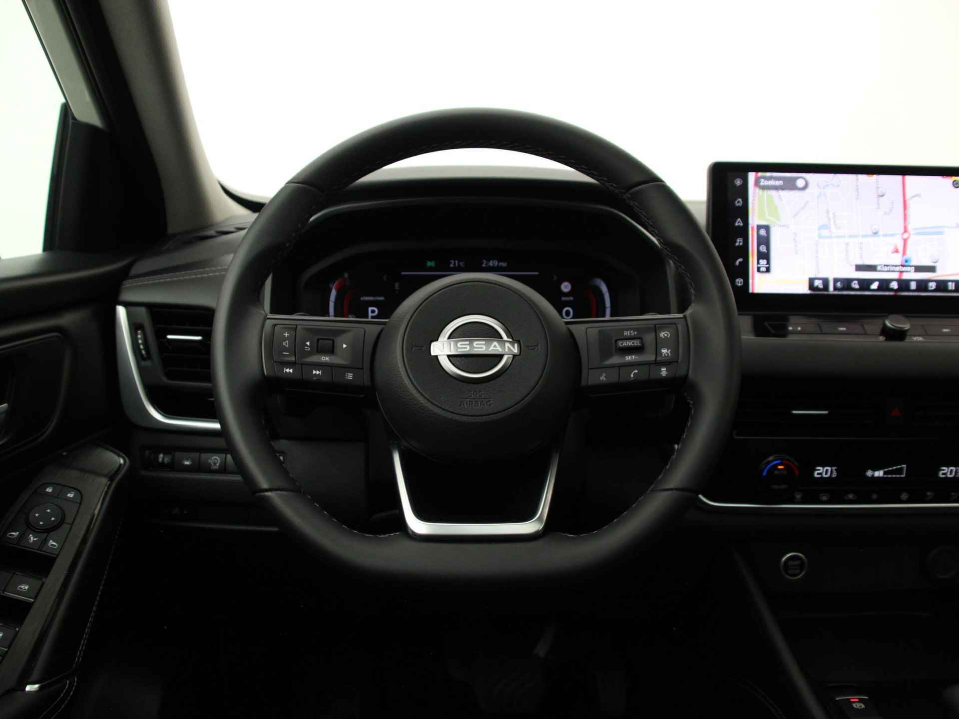 Nissan Qashqai 1.3 MHEV Xtronic N-Connecta Design Pack | Panoramadak | Apple Carplay/Adroid Auto | Adapt. Cruise Control | Dodehoek Detectie | 360° Camera | Rijklaarprijs! - 14/23