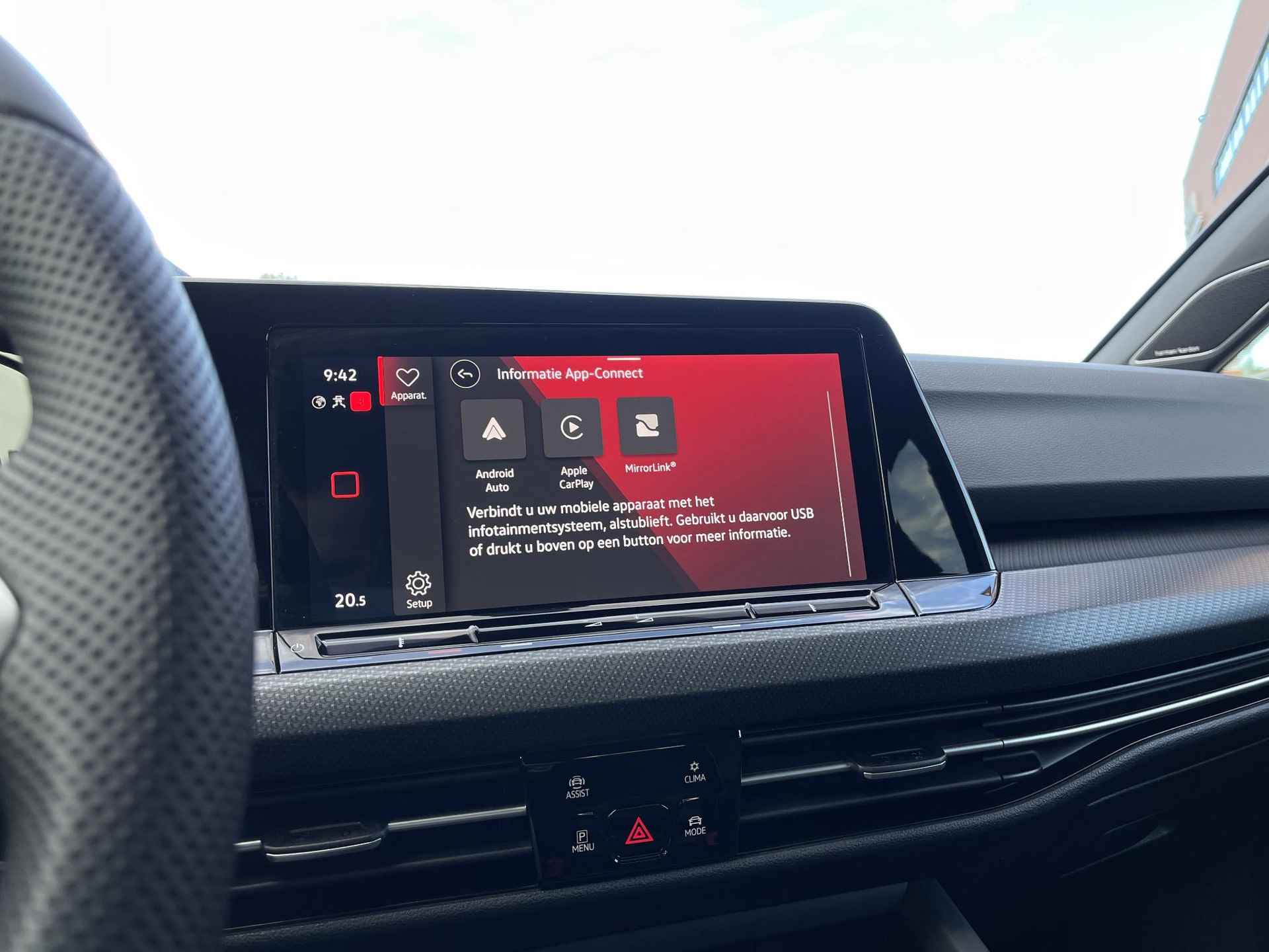 Volkswagen Golf 1.5 eTSI R-Line | Panoramadak | Harman/Kardon | Sportstoelen | Full-LED | Navigatie | Apple Carplay/Android Auto | Dodehoek | Park. Assist | Rijklaarprijs! - 19/33