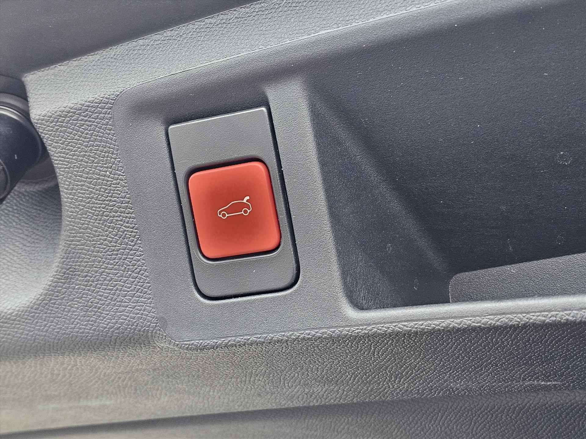 Peugeot 308 Sw 130pk GT Automaat | Navigatie | Parkeer camera | Apple Carplay & Android Auto - 30/49