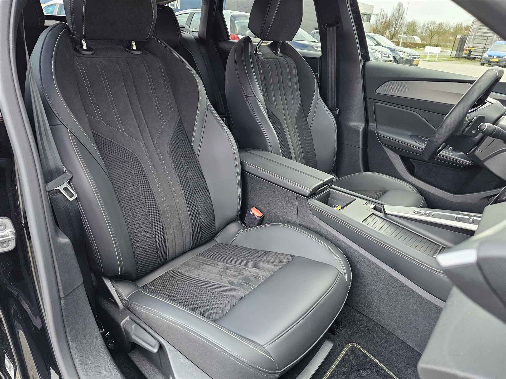 Peugeot 308 Sw 130pk GT Automaat | Navigatie | Parkeer camera | Apple Carplay & Android Auto - 31/49