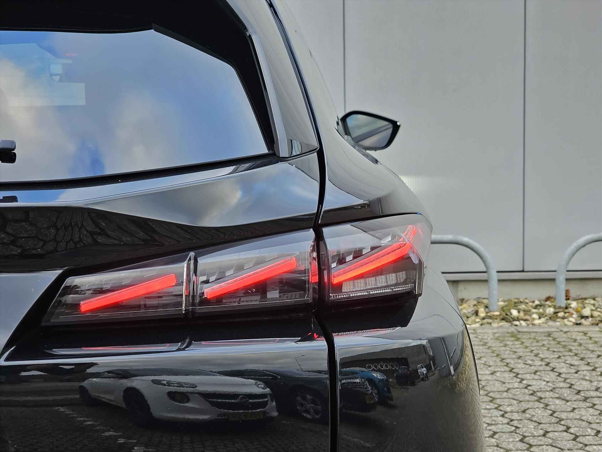 Peugeot 308 Sw 130pk GT Automaat | Navigatie | Parkeer camera | Apple Carplay & Android Auto - 39/49