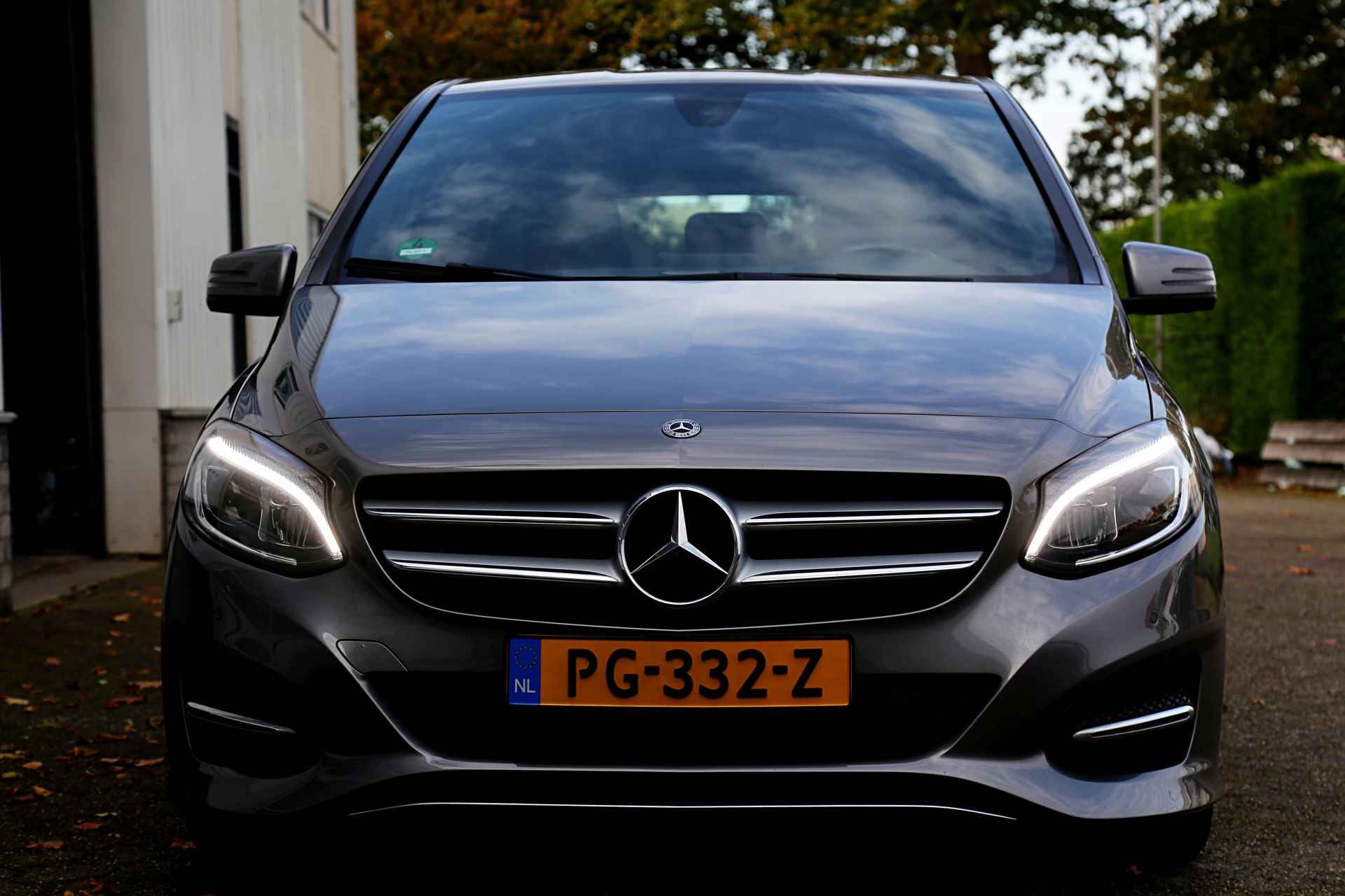 Mercedes-Benz B-Klasse 180 Ambition Automaat*NL-Auto*Perfect Onderh.*Trekhaak/Sportstoelen/Stoelverw./Camera/LED/Navi/Sfeer/Climate-Control/Cruise-Cont - 18/57