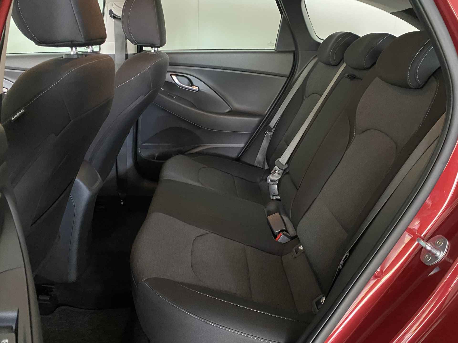 Hyundai i30 Wagon 1.0 T-GDi MHEV Comfort Smart | Of Private lease actie 549,- p.m. | - 7/24