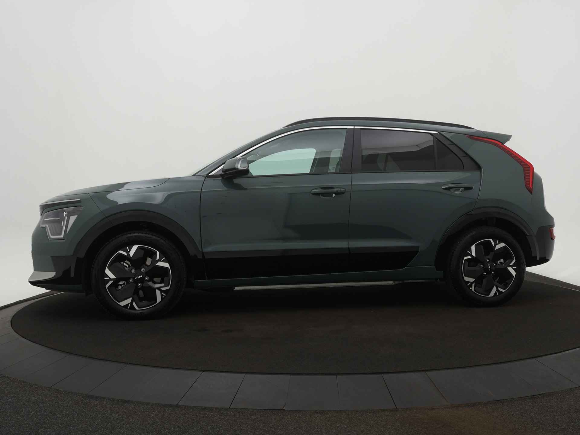 Kia Niro EV DynamicPlusLine 64.8 kWh - LED koplampen - Apple Carplay/Android Auto - Dodehoek detectie - Fabrieksgarantie tot 2031 - 3/41