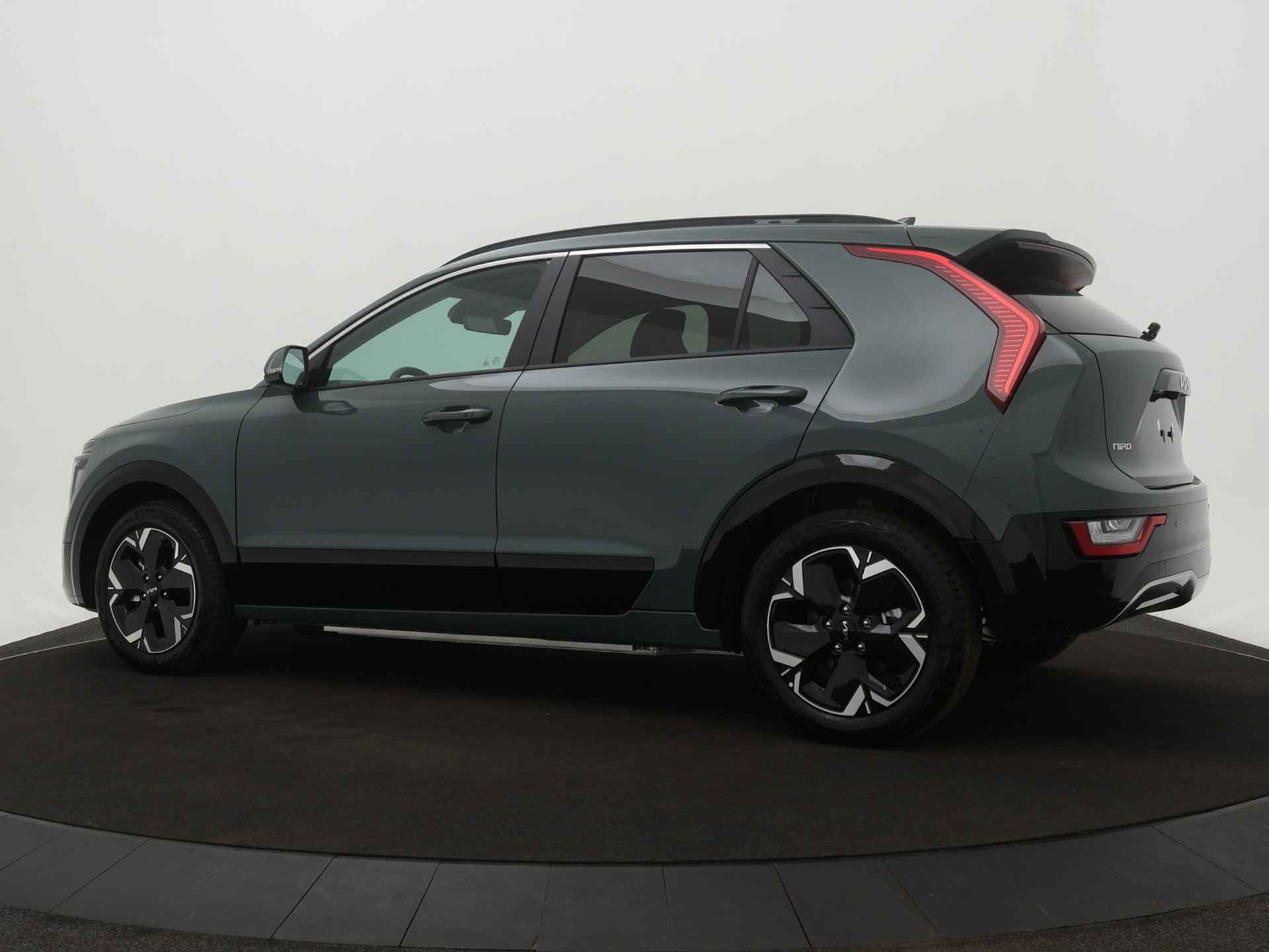 Kia Niro EV DynamicPlusLine 64.8 kWh - LED koplampen - Apple Carplay/Android Auto - Dodehoek detectie - Fabrieksgarantie tot 2031 - 4/41