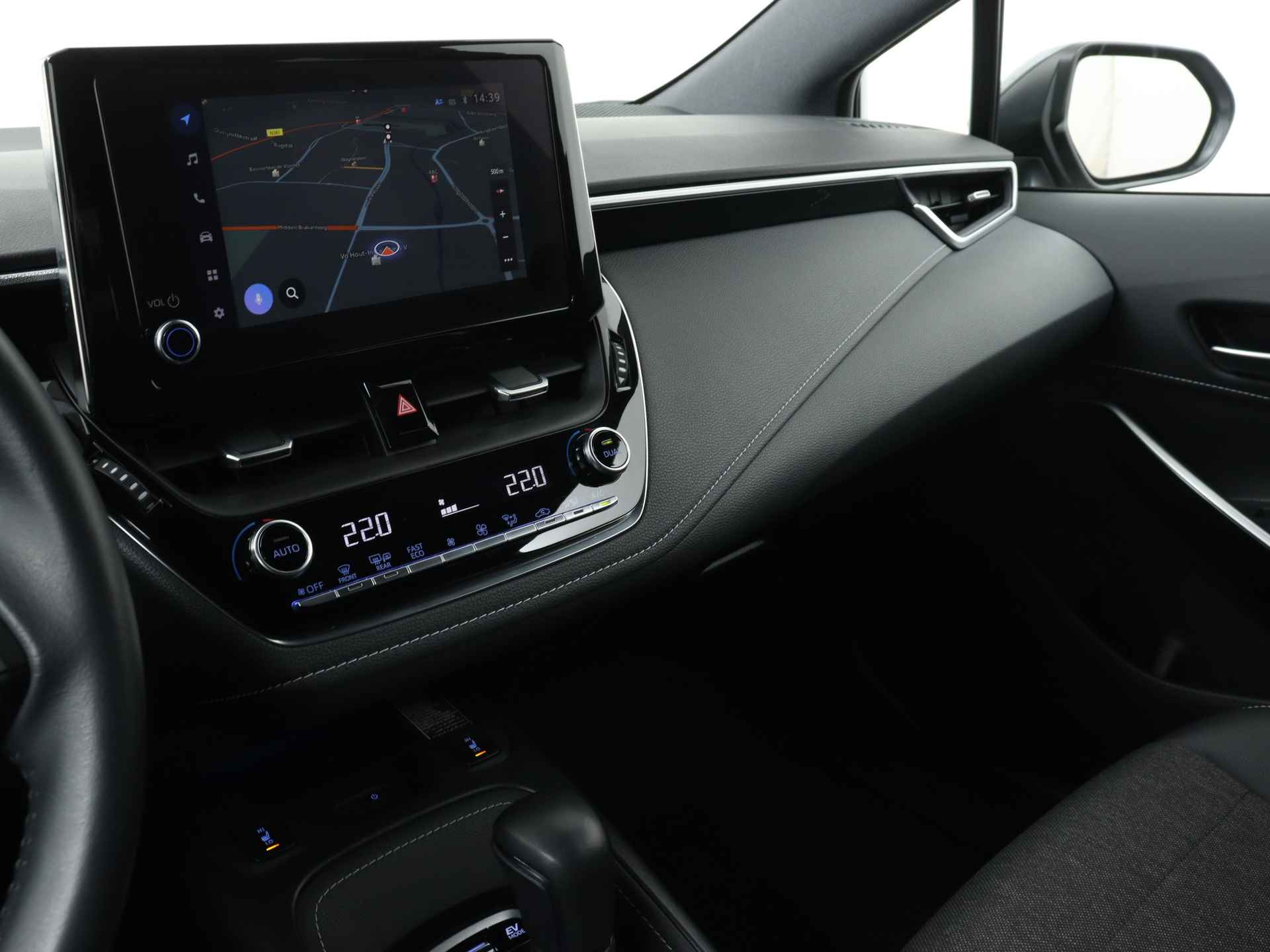 Toyota Corolla Touring Sports 1.8 Hybrid Dynamic | Navigatie | Stoelverwarming | Half lederen bekleding | - 8/43