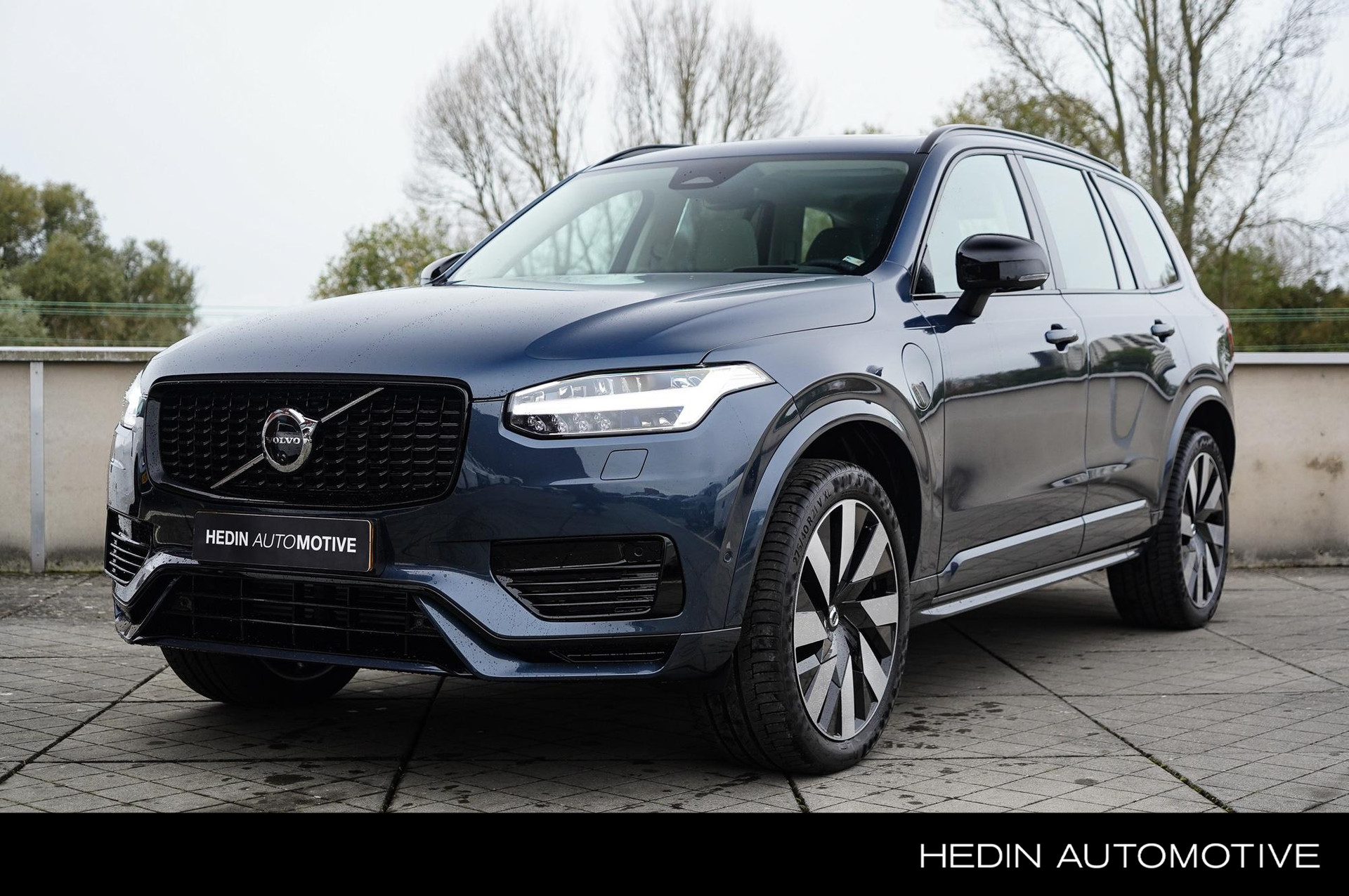 Volvo XC90 2.0 T8 Recharge AWD Ultimate Dark | Geventileerde- massagestoelen | Bowers & Wilkins audio | 360 camera | Luchtvering