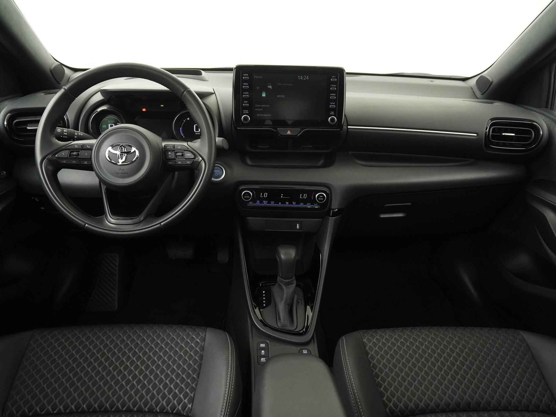 Toyota Yaris 1.5 Hybrid Bi-Tone | Panoramadak | Head Up | Zondag Open! - 5/36