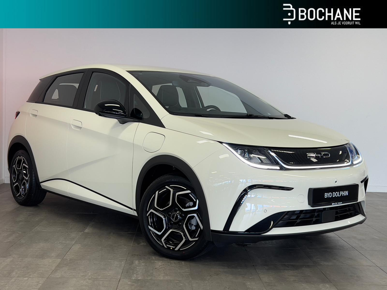 BYD DOLPHIN Comfort 60 kWh WARMTEPOMP | ELEKTRISCHE STOELEN | STOELVERWARMING | 360 CAMERA | NAVIGATIE | CARPLAY & ANDROID AUTO DRAADLOOS