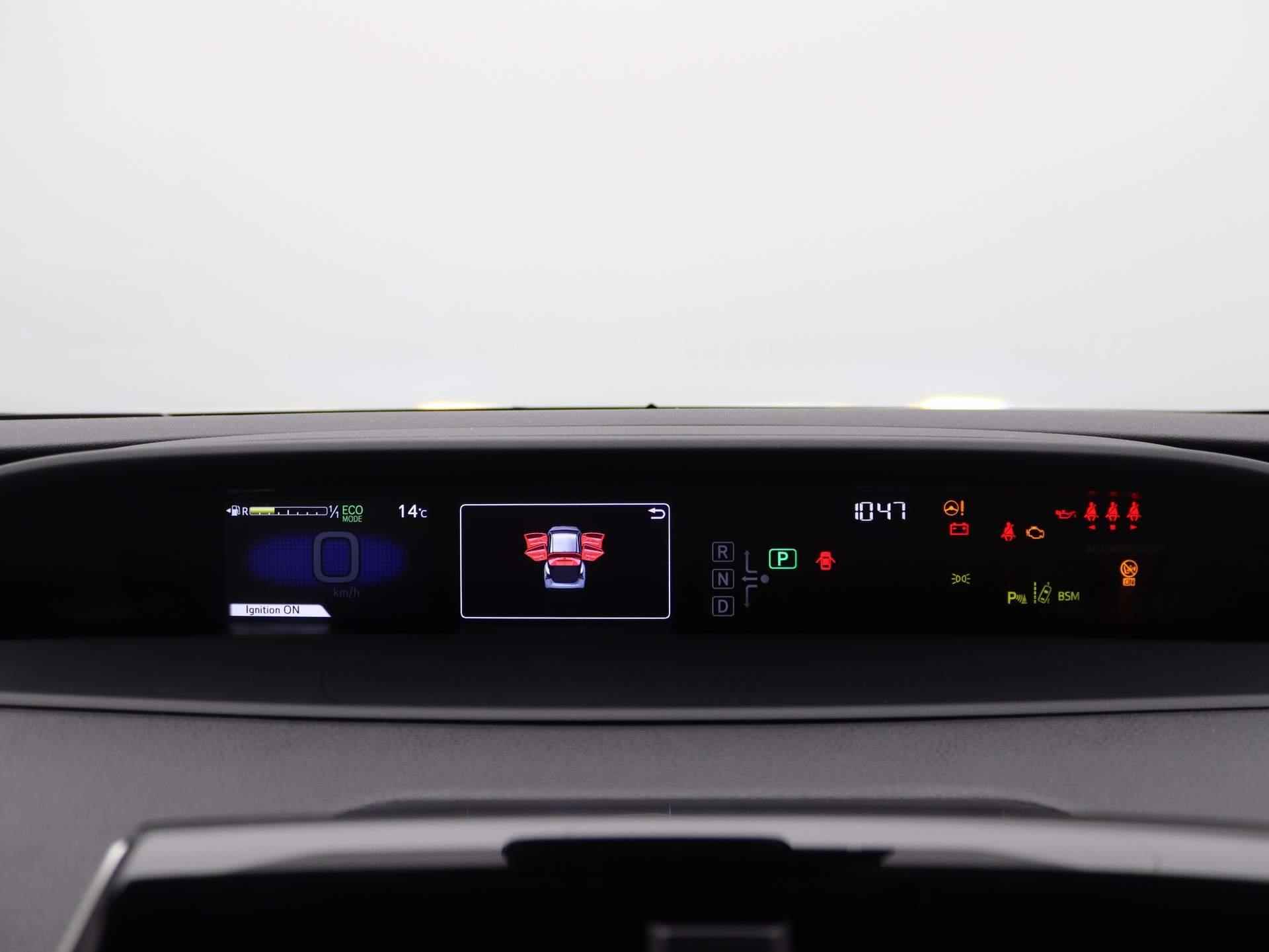 Toyota Prius 1.8 Executive Automaat | Airco | Navigatie | Achteruitkijkcamera | Cruise Control | - 8/45