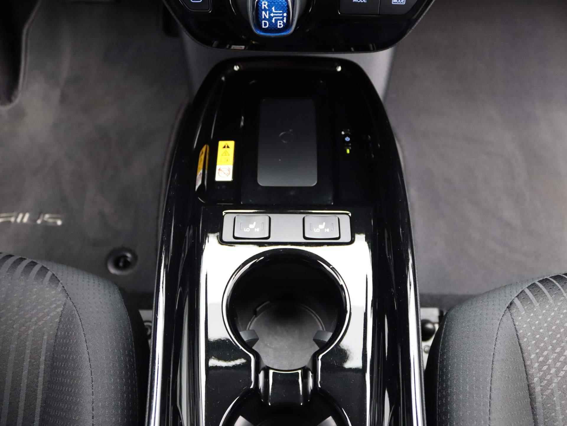 Toyota Prius 1.8 Executive Automaat | Airco | Navigatie | Achteruitkijkcamera | Cruise Control | - 10/45
