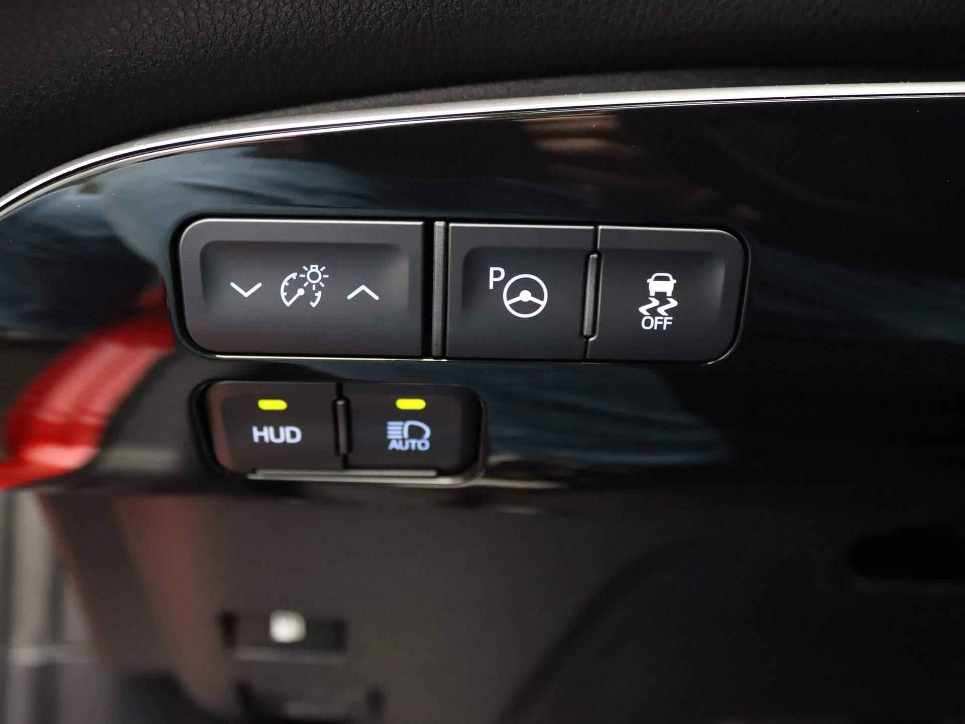 Toyota Prius 1.8 Executive Automaat | Airco | Navigatie | Achteruitkijkcamera | Cruise Control | - 25/45